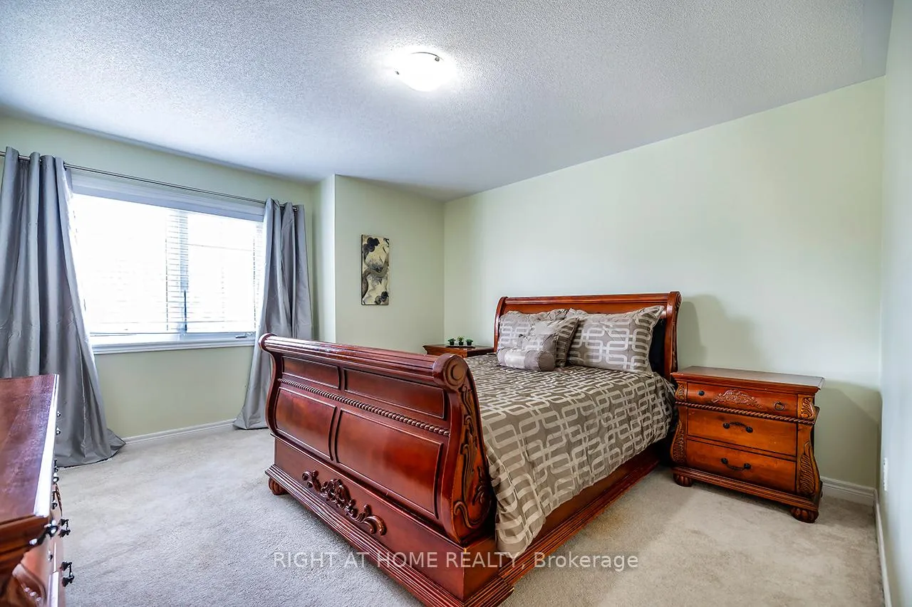 Photo 33 of 1663 Irvine Scott Street, Oshawa, Taunton — HOMEH