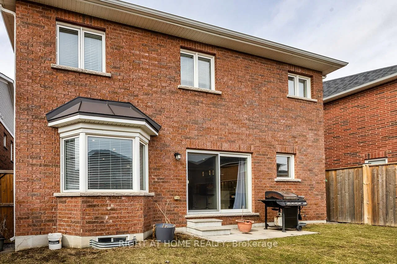Photo 38 of 1663 Irvine Scott Street, Oshawa, Taunton — HOMEH