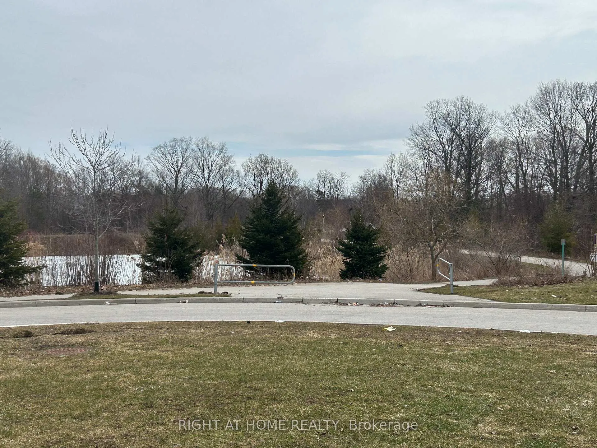 Photo 41 of 1663 Irvine Scott Street, Oshawa, Taunton — HOMEH