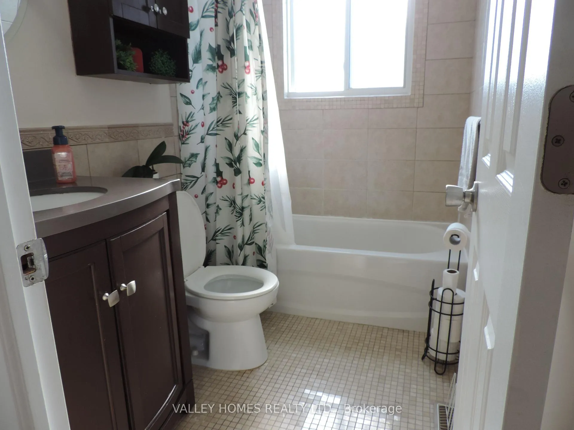 Photo 4 of 416 Pattie Drive, Carleton Place — HOMEH