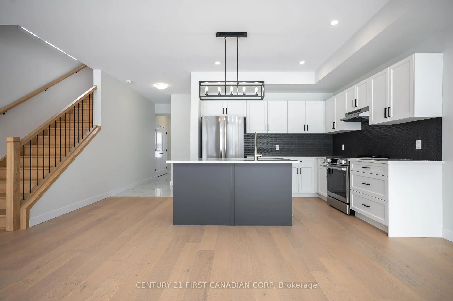 Photo 10 of 4237 Calhoun Way, London, South V — HOMEH