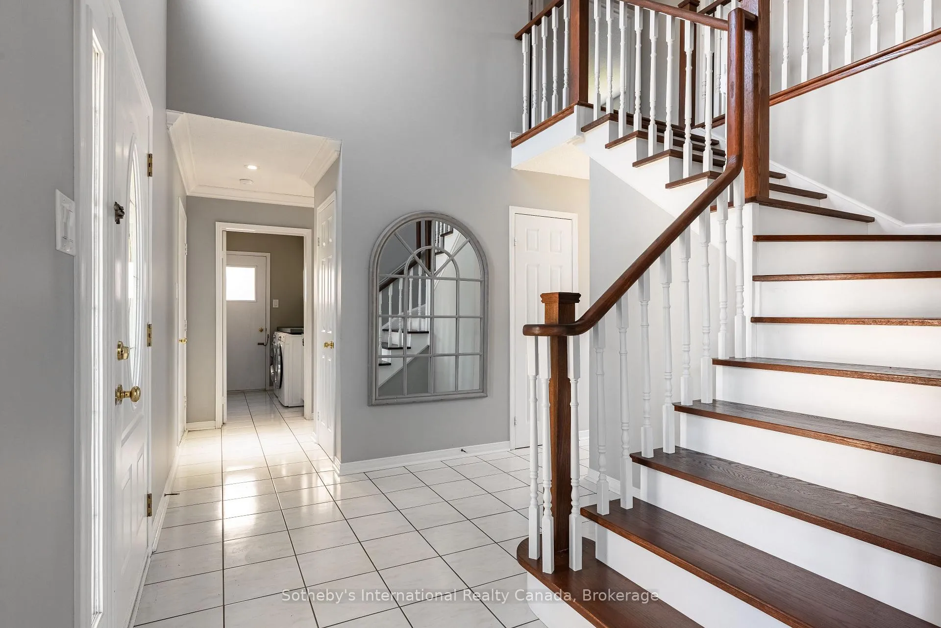 Photo 7 of 2185 Vista Drive, Burlington, Headon — HOMEH