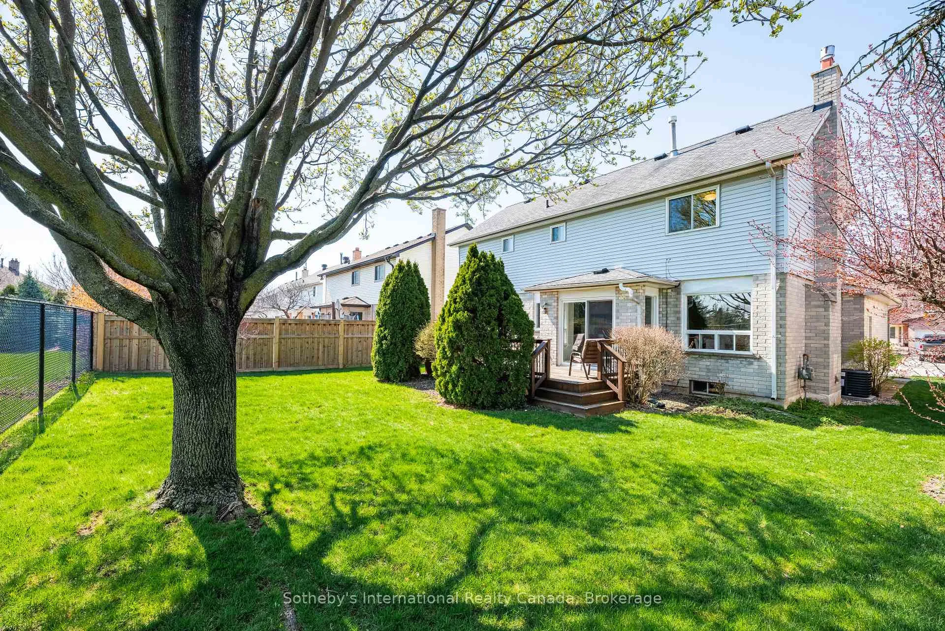 Photo 34 of 2185 Vista Drive, Burlington, Headon — HOMEH