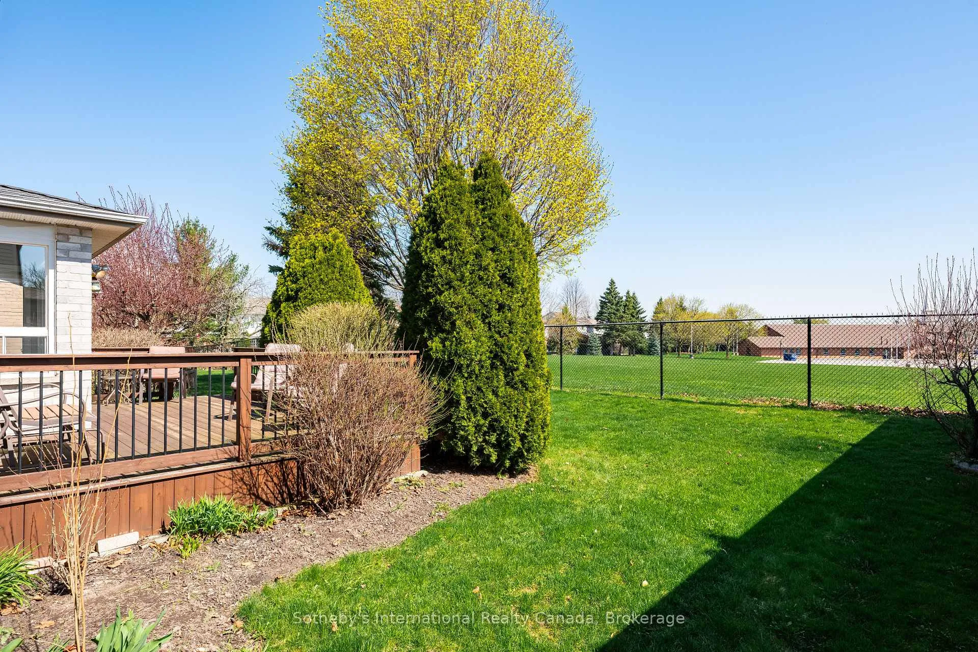 Photo 35 of 2185 Vista Drive, Burlington, Headon — HOMEH