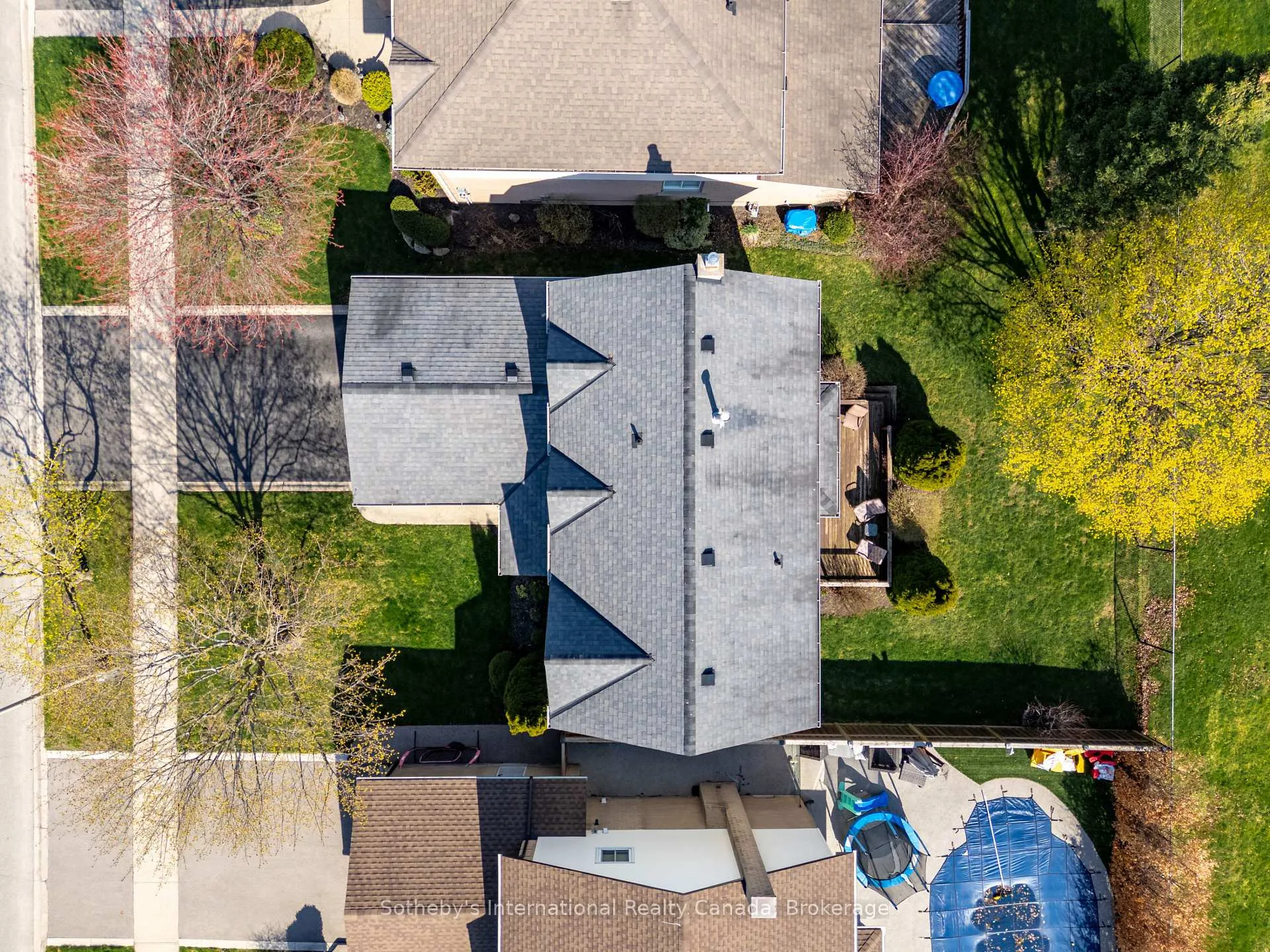 Photo 37 of 2185 Vista Drive, Burlington, Headon — HOMEH