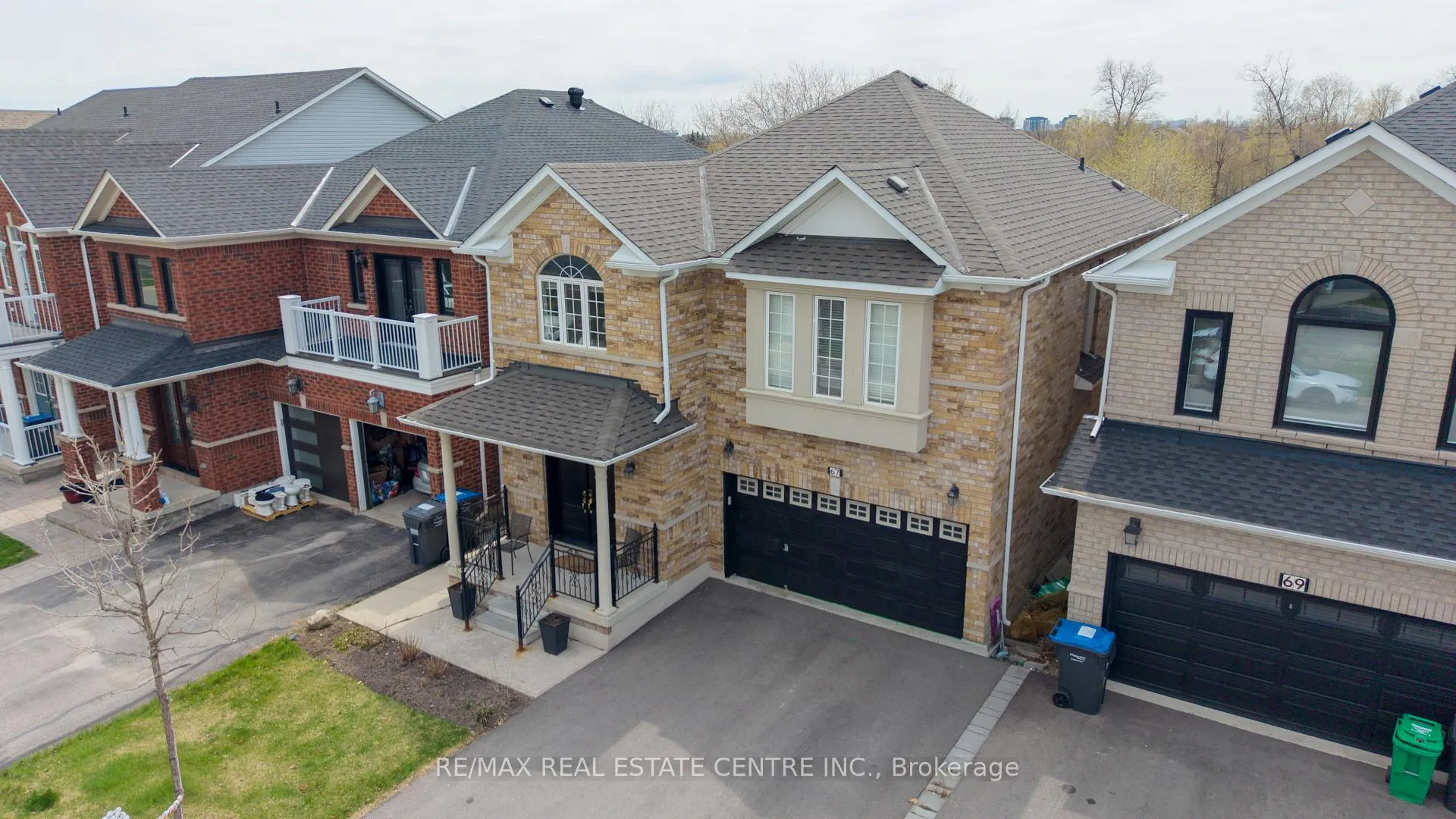Photo 4 of 67 Gorevale Drive, Brampton, Bram East — HOMEH
