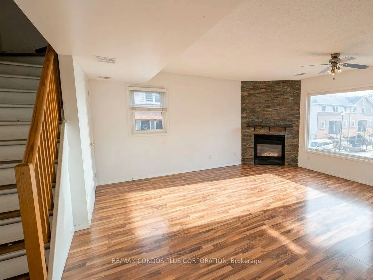 Photo 2 of Unit 51, 461 Beechwood Place, Waterloo — HOMEH