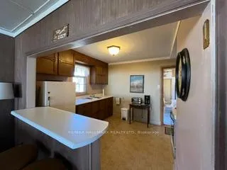 Photo 10 of 824 Paradise Drive, Georgina, Historic Lakeshore Communities — HOMEH