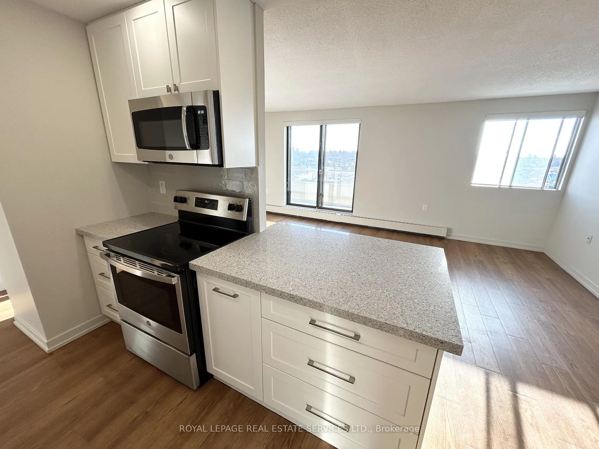 Photo 7 of Unit 303, 82 Millside Drive, Milton, Old Milton — HOMEH
