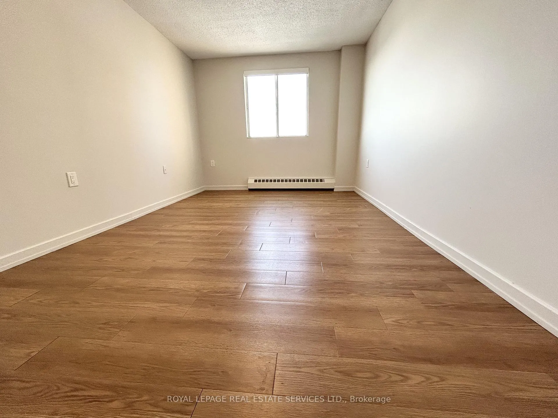 Photo 11 of Unit 303, 82 Millside Drive, Milton, Old Milton — HOMEH