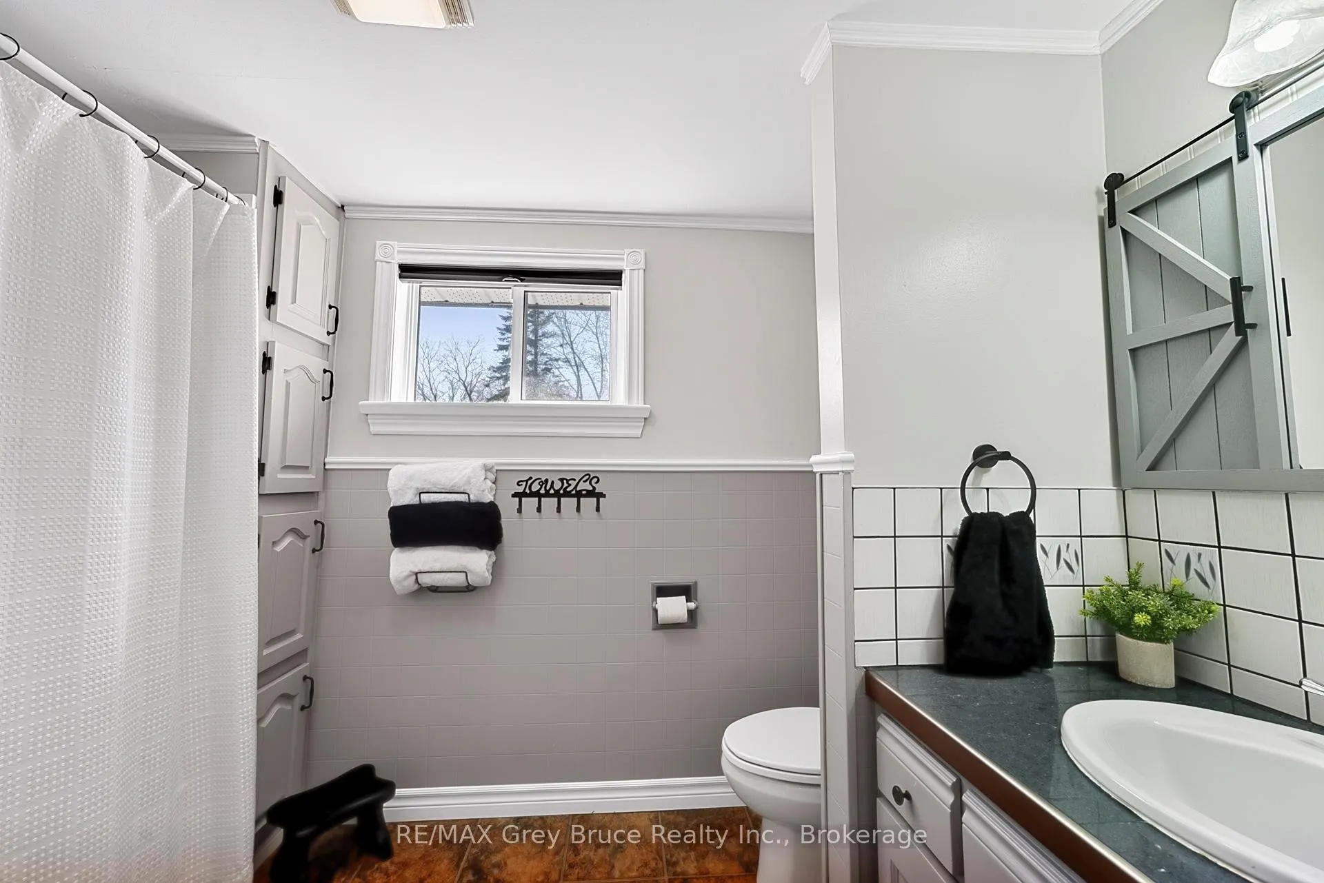 Photo 31 of 138 Main Street, Arran-Elderslie — HOMEH