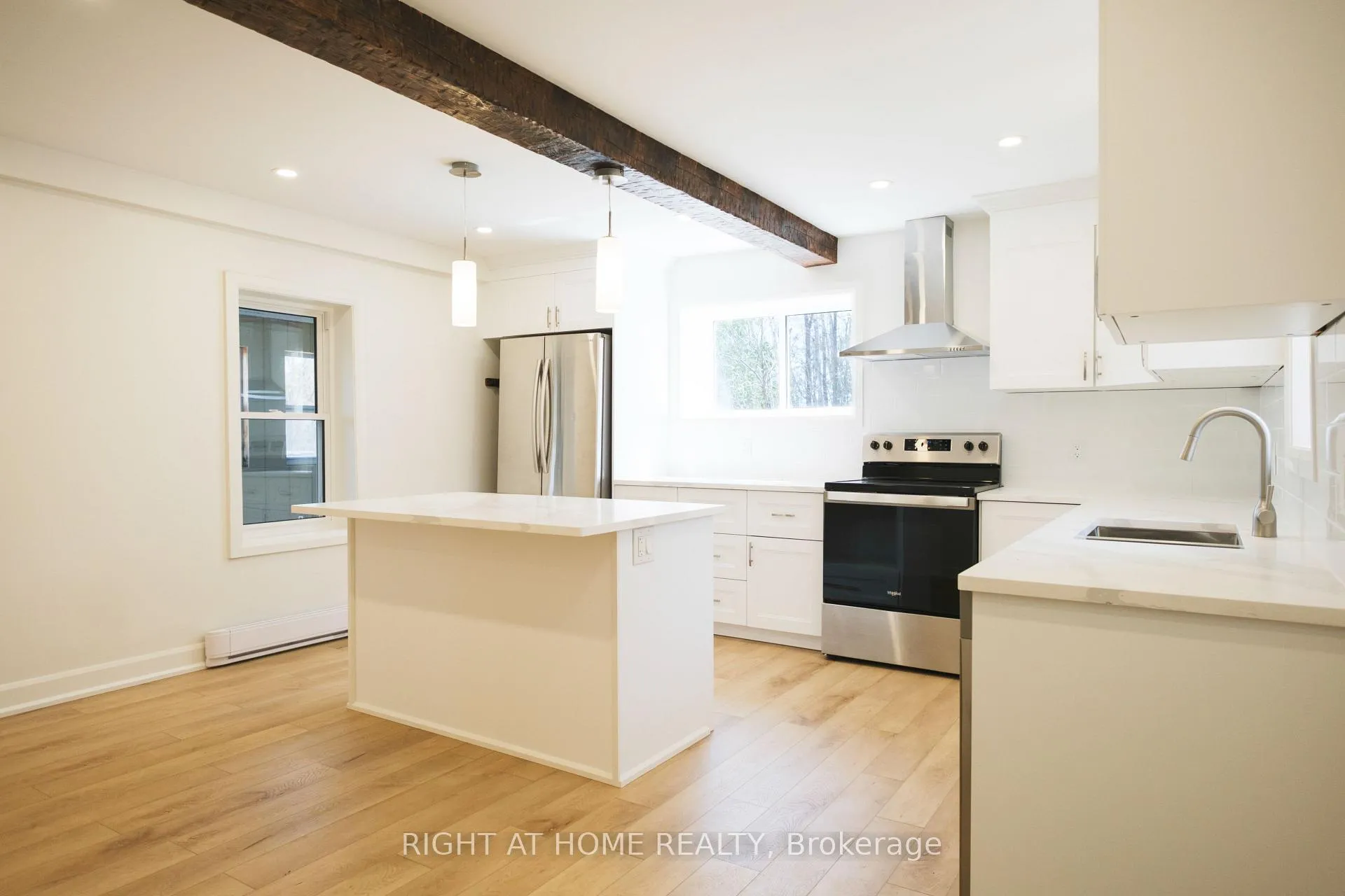 Photo 6 of 145 Sarah Street E, McNab/Braeside, Mcnab/Braeside Twps — HOMEH
