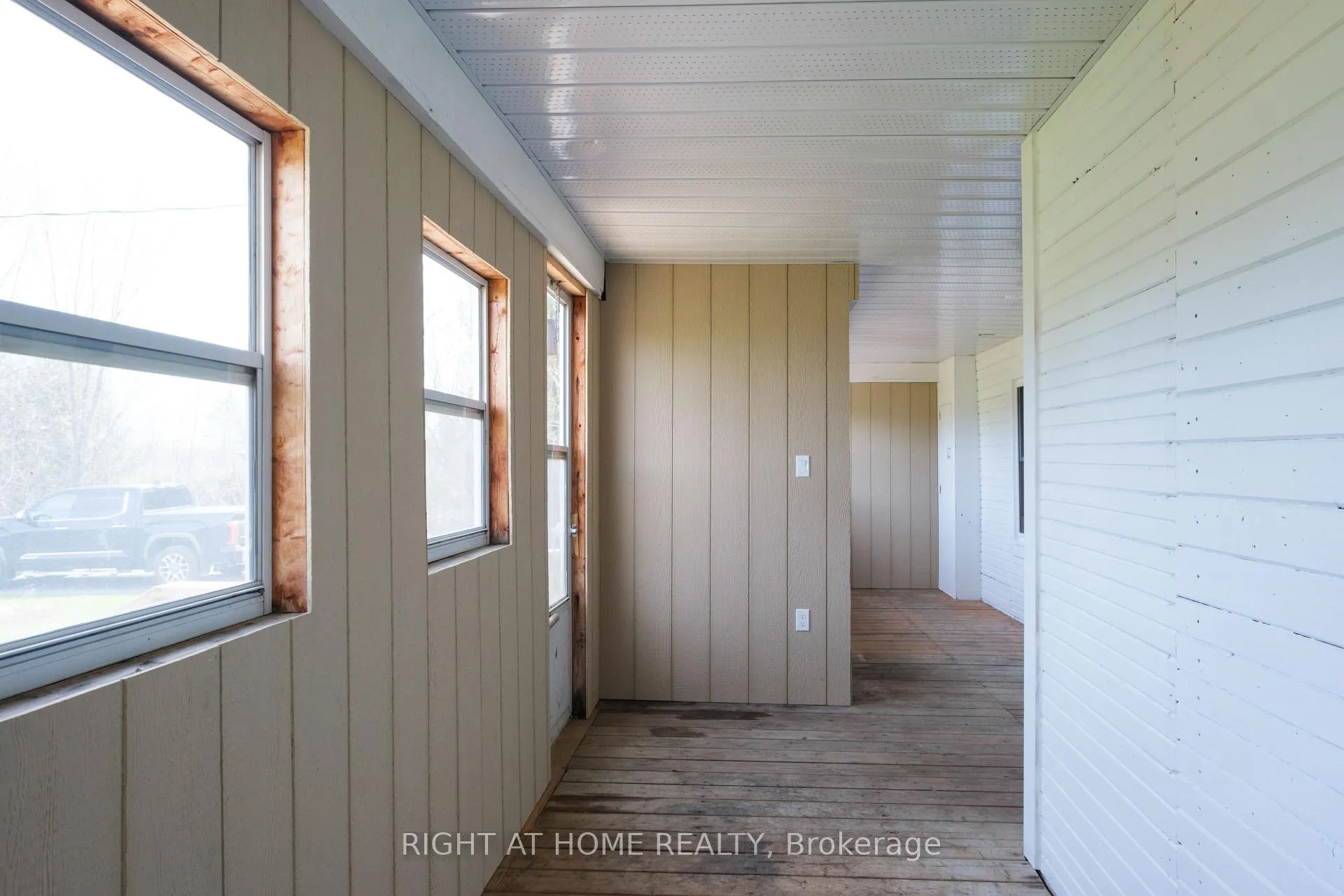 Photo 11 of 145 Sarah Street E, McNab/Braeside, Mcnab/Braeside Twps — HOMEH