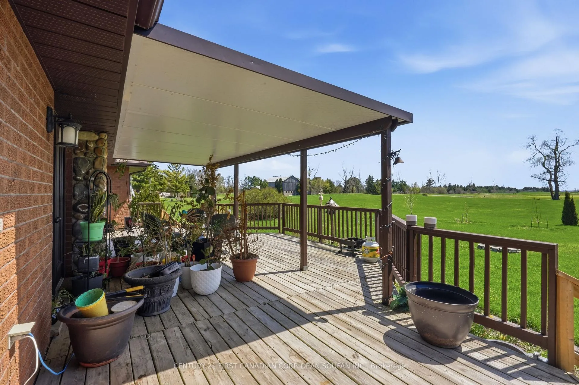 Photo 5 of 2313 Westminster Drive, London, South AA — HOMEH