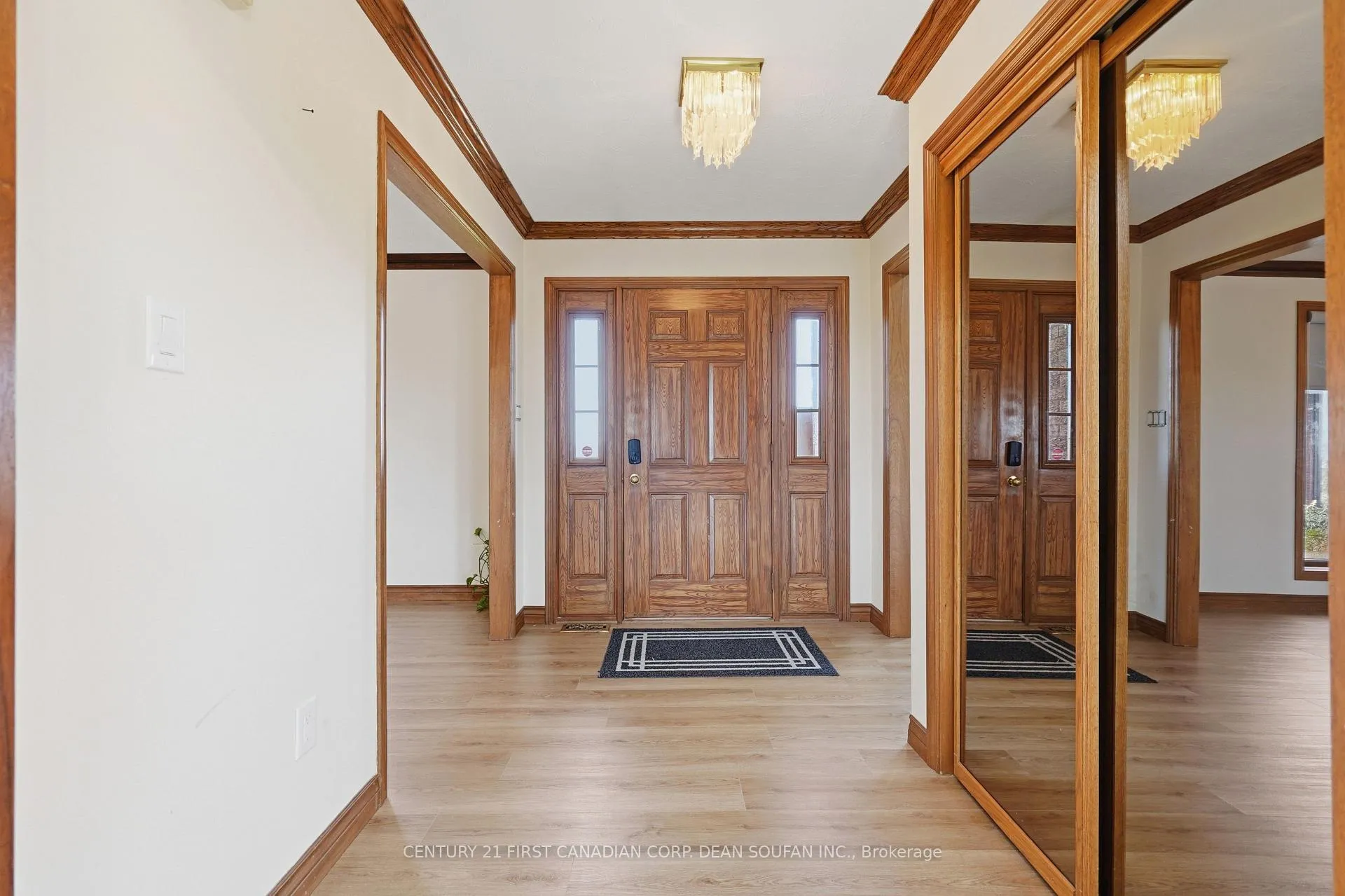 Photo 8 of 2313 Westminster Drive, London, South AA — HOMEH