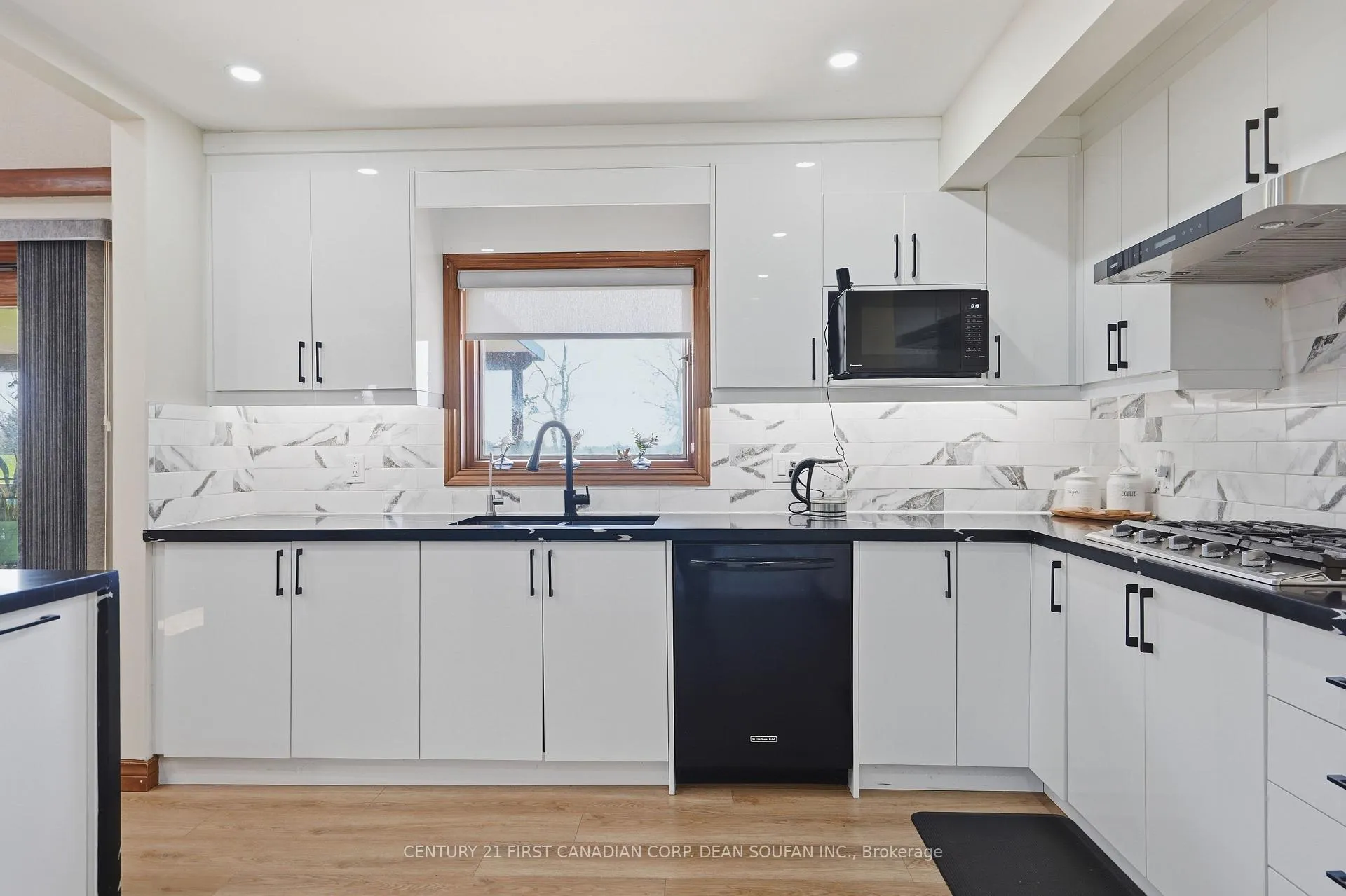 Photo 16 of 2313 Westminster Drive, London, South AA — HOMEH