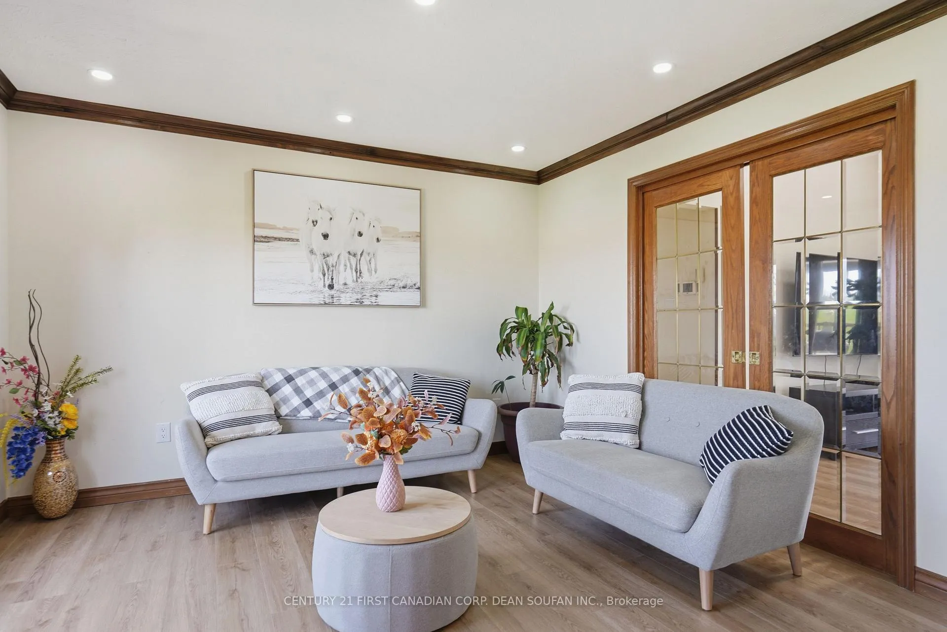 Photo 20 of 2313 Westminster Drive, London, South AA — HOMEH