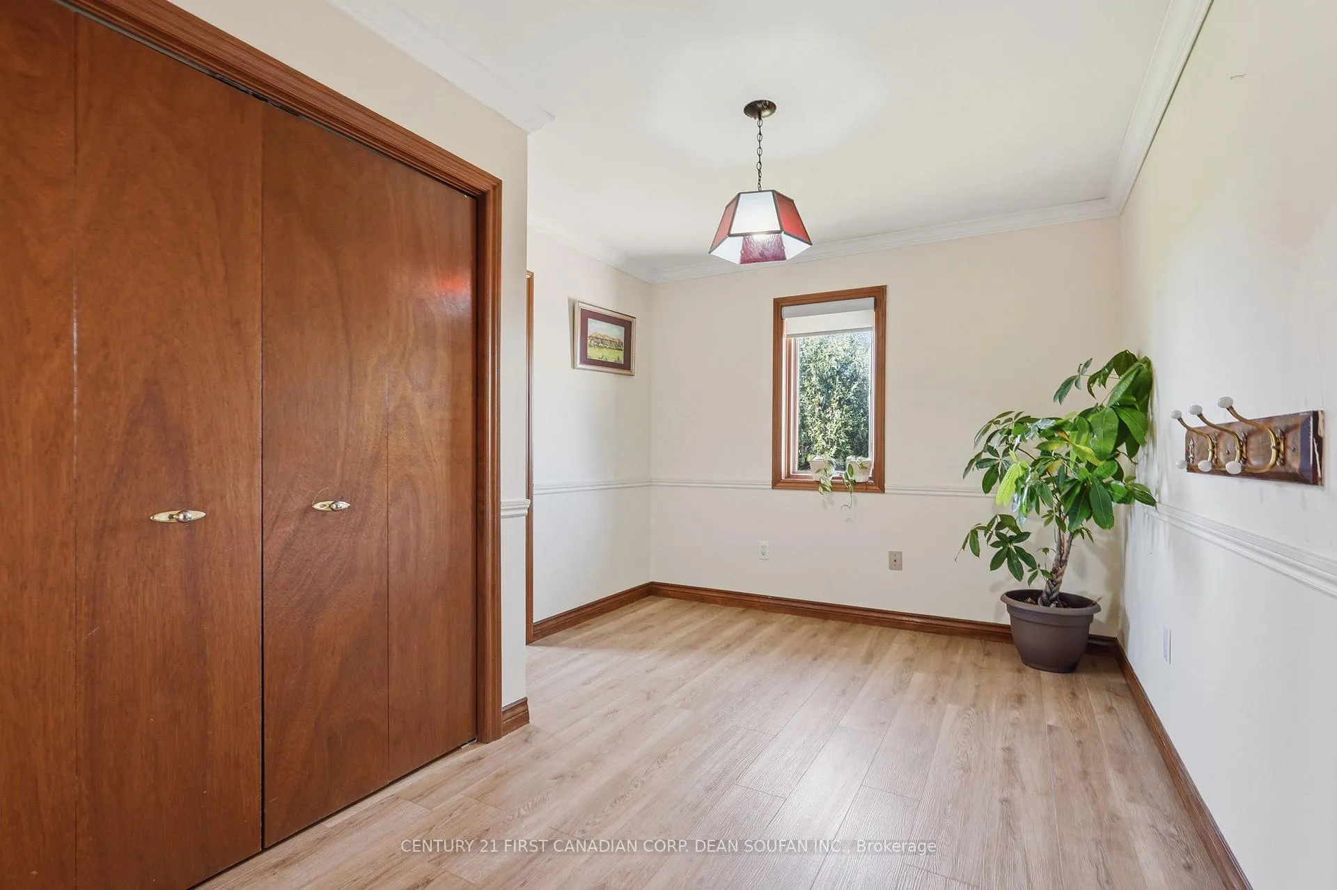Photo 34 of 2313 Westminster Drive, London, South AA — HOMEH