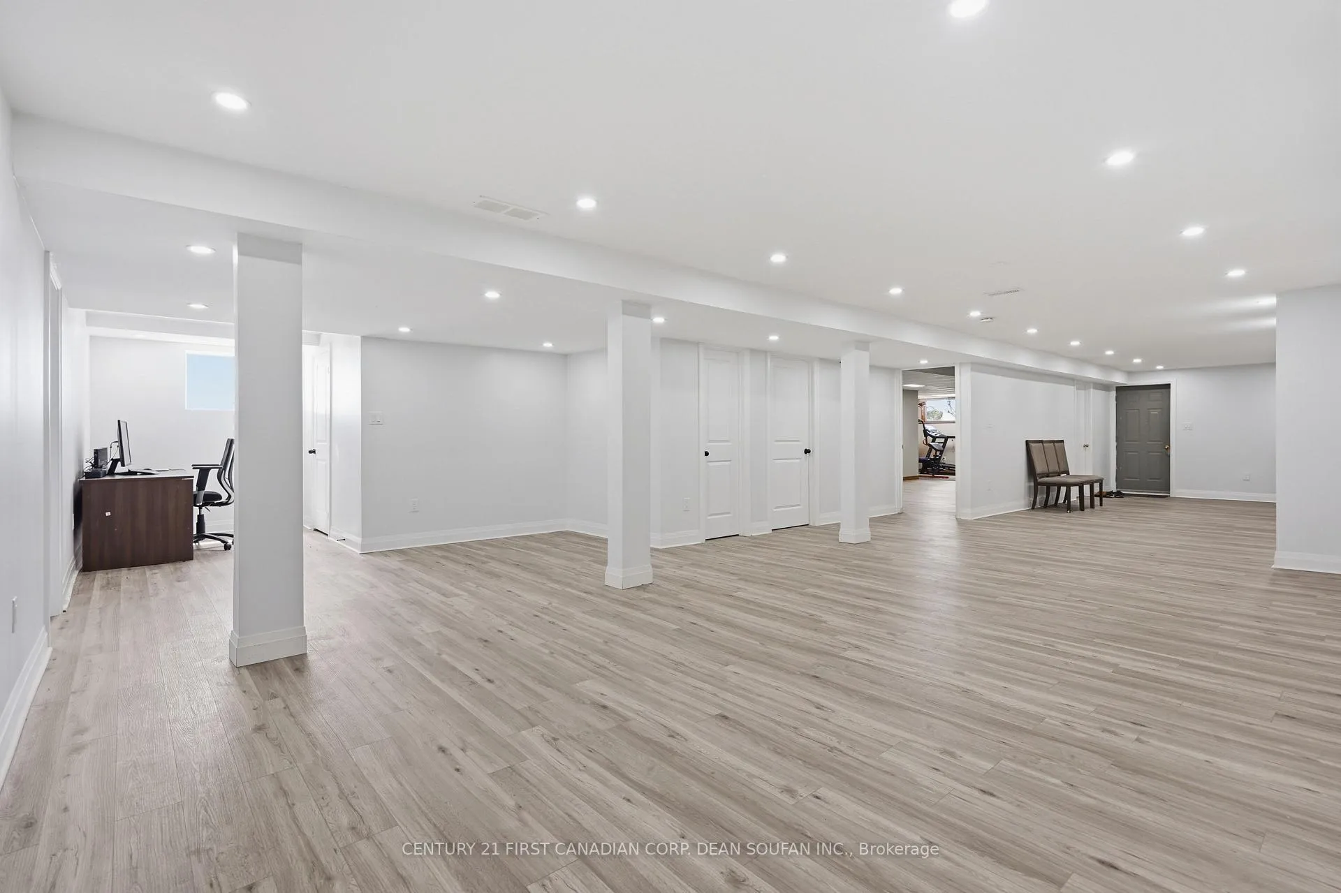 Photo 40 of 2313 Westminster Drive, London, South AA — HOMEH
