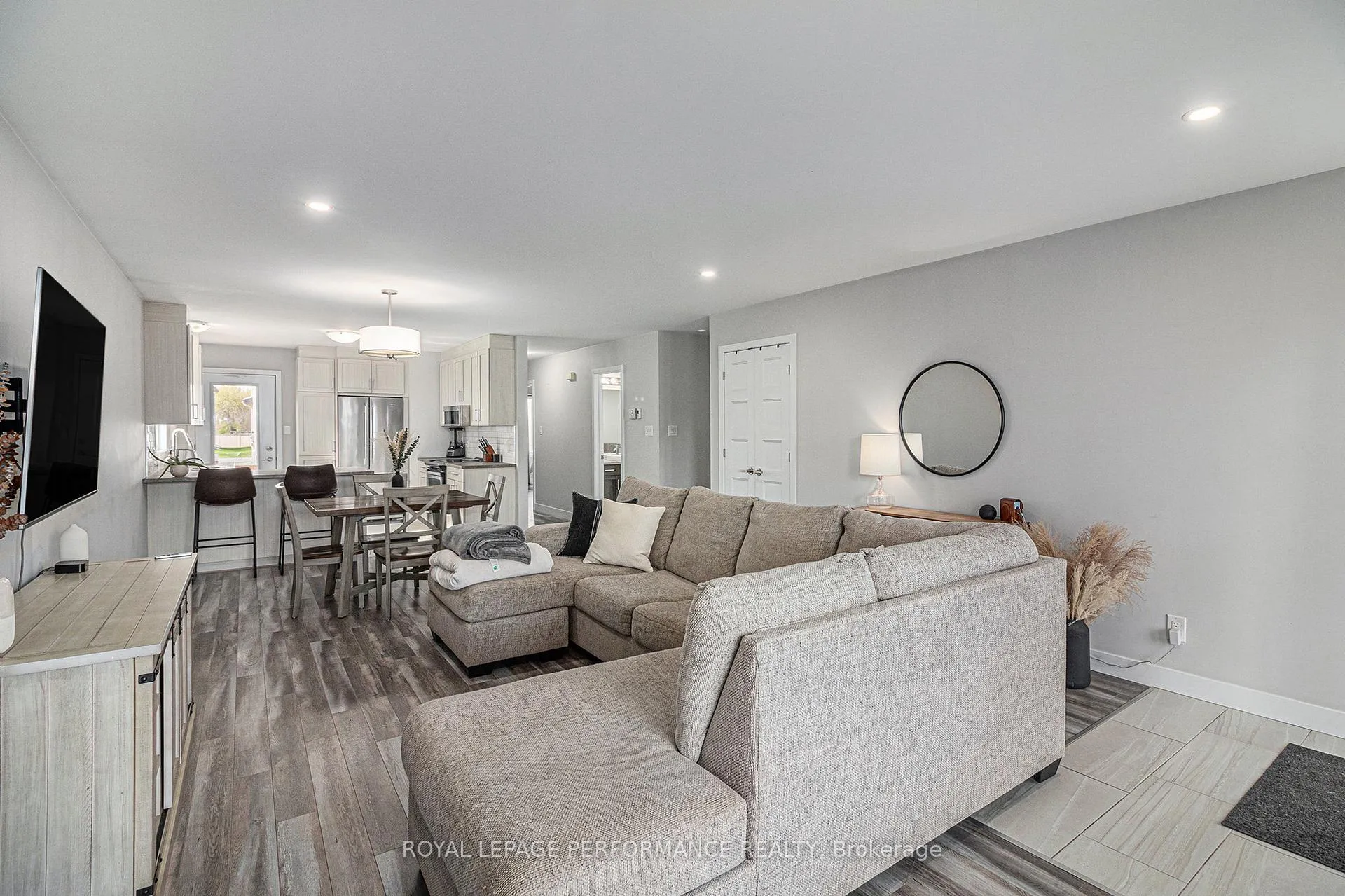 Photo 6 of 8 Brittany Street, North Stormont, North Stormont (Finch) Twp — HOMEH