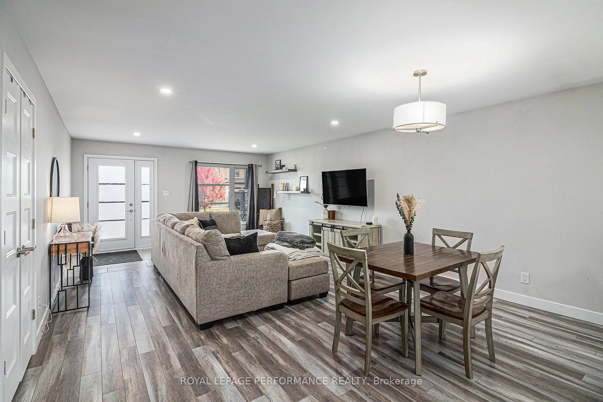 Photo 9 of 8 Brittany Street, North Stormont, North Stormont (Finch) Twp — HOMEH
