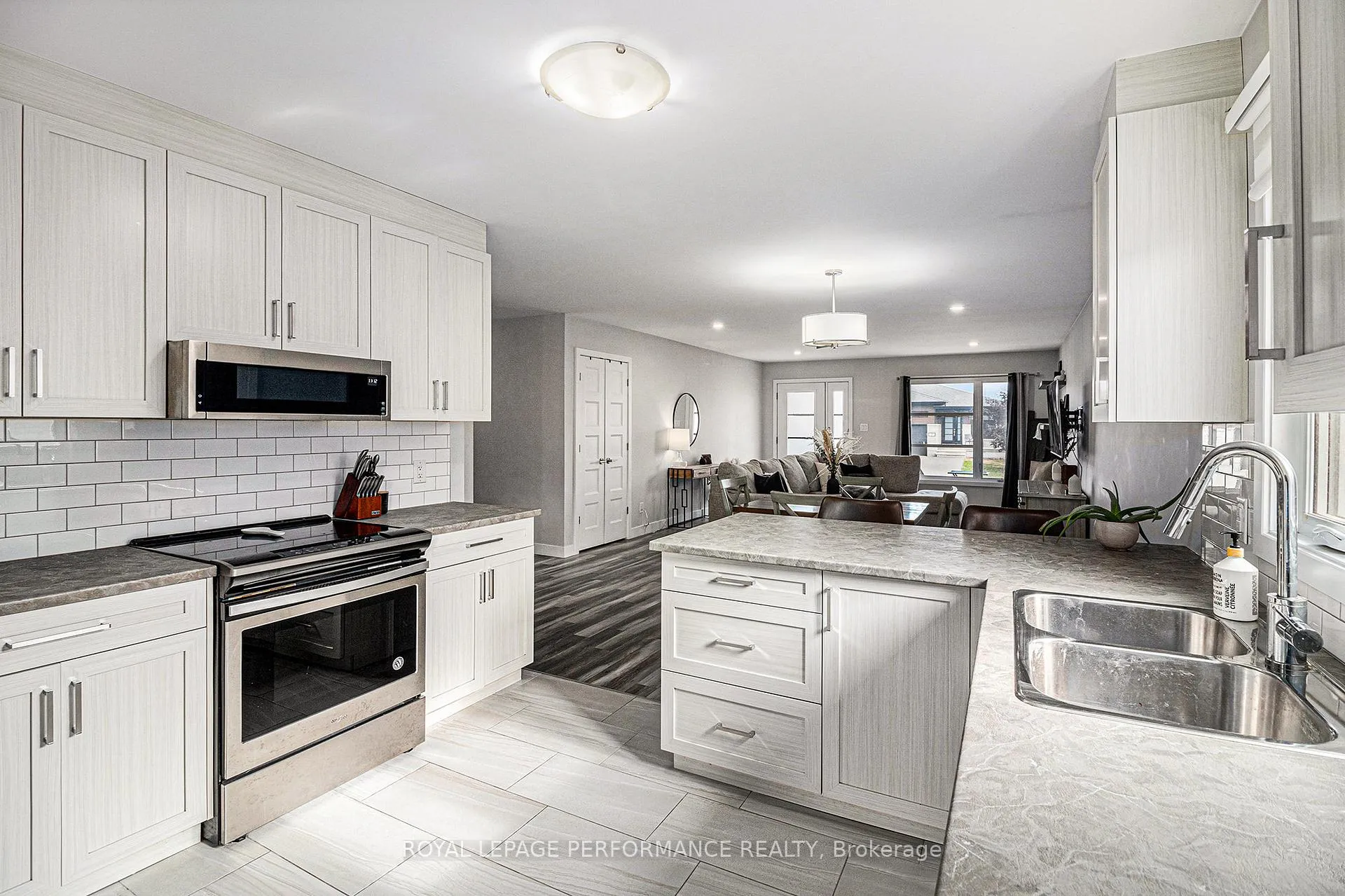Photo 10 of 8 Brittany Street, North Stormont, North Stormont (Finch) Twp — HOMEH