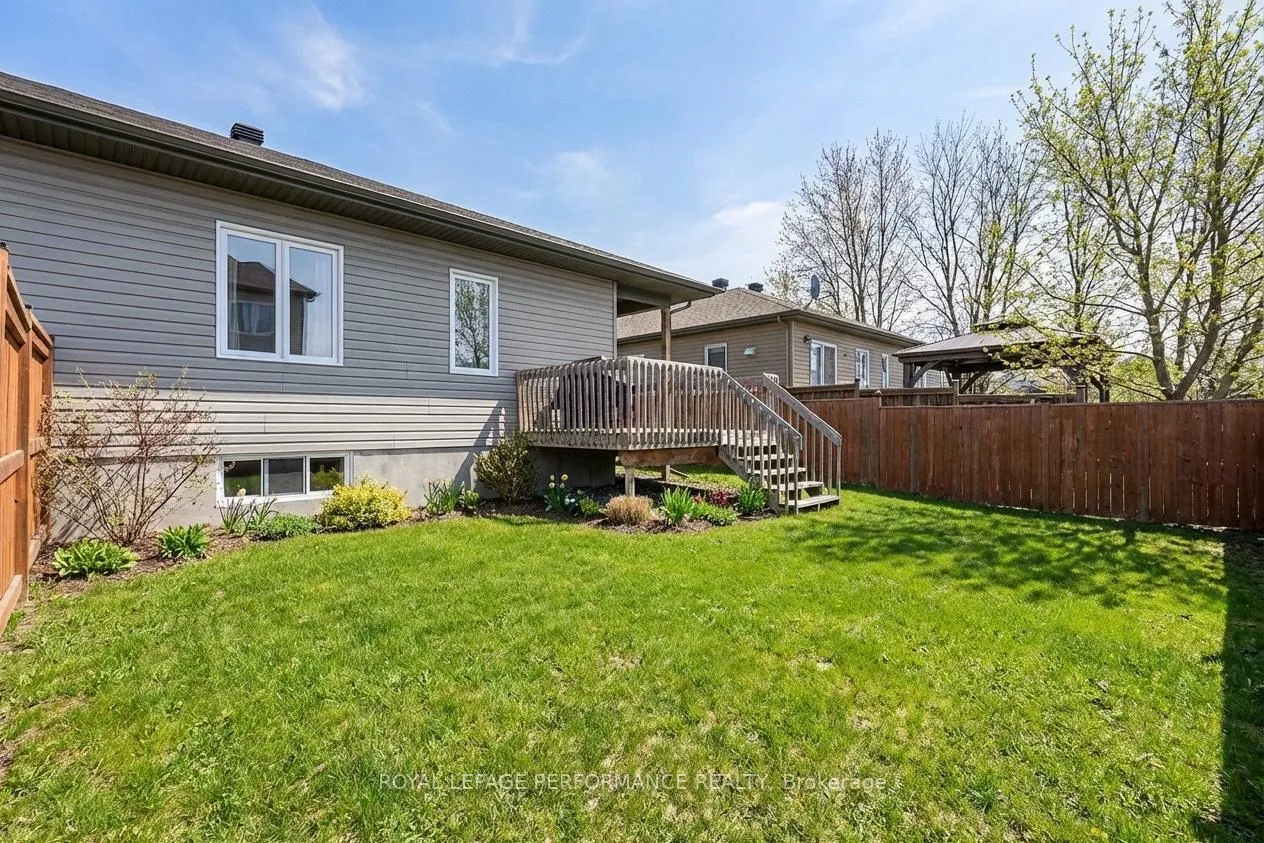 Photo 28 of 8 Brittany Street, North Stormont, North Stormont (Finch) Twp — HOMEH