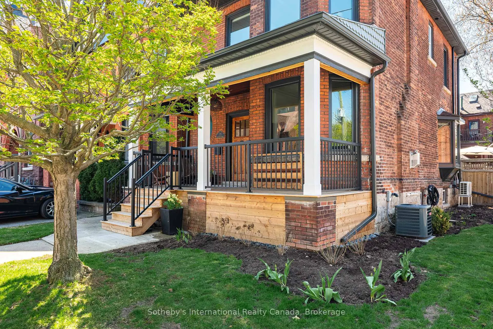 Photo 2 of 173 Markland Street, Hamilton, Durand — HOMEH