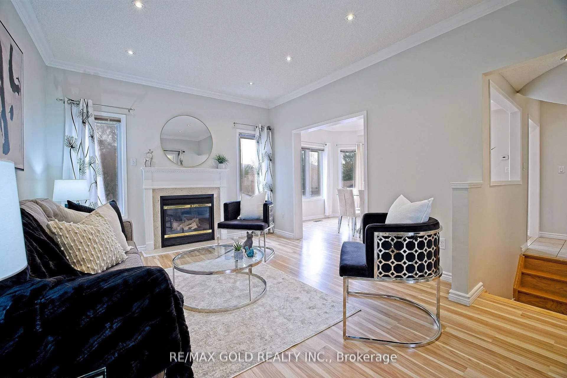 Photo 6 of 16 Cottontail Road, Brampton, Fletcher's Meadow — HOMEH
