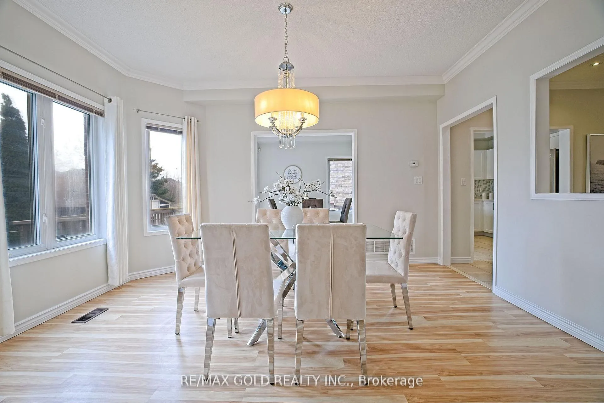 Photo 12 of 16 Cottontail Road, Brampton, Fletcher's Meadow — HOMEH