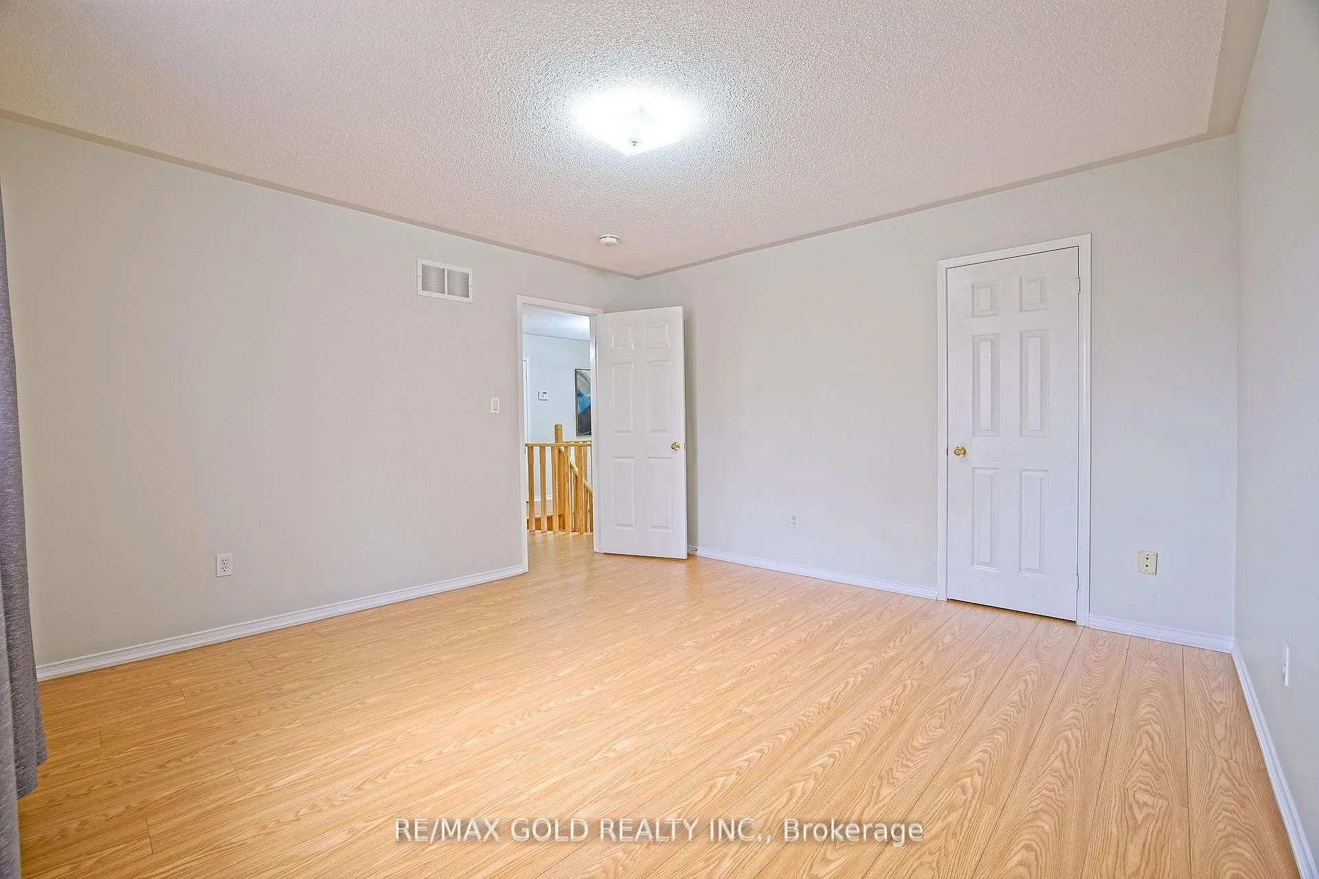 Photo 27 of 16 Cottontail Road, Brampton, Fletcher's Meadow — HOMEH