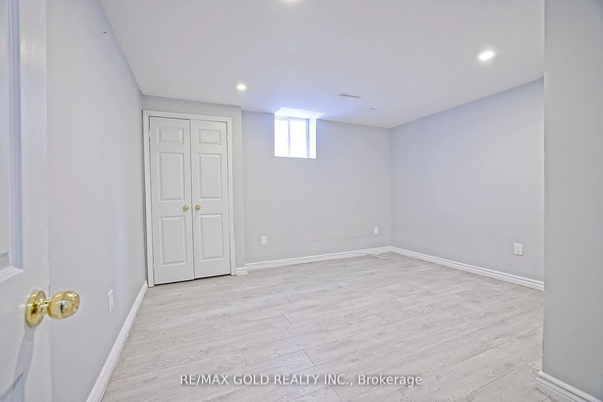 Photo 36 of 16 Cottontail Road, Brampton, Fletcher's Meadow — HOMEH