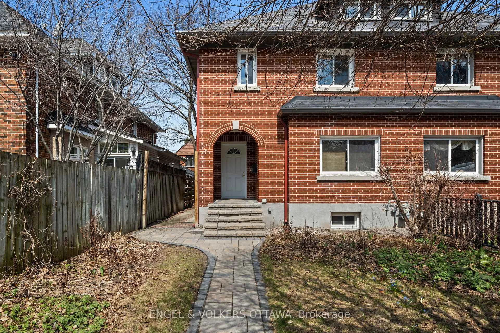 Photo 2 of 7 Inglewood Place, Ottawa, Civic Hospital — HOMEH