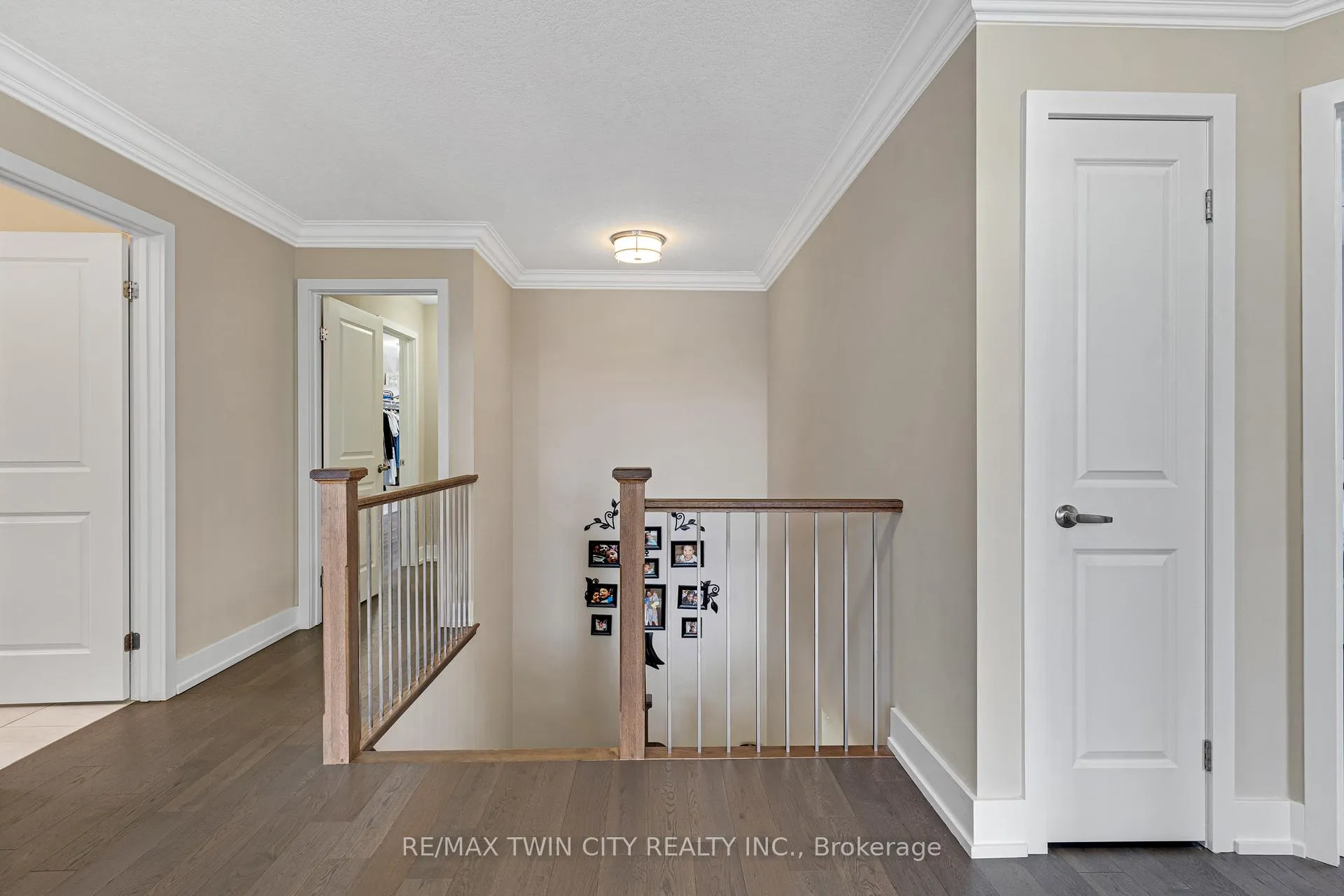 Photo 28 of 900 Pondcliffe Drive, Kitchener — HOMEH