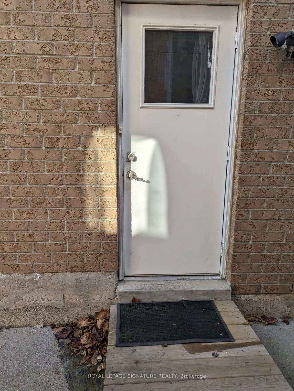 Photo 8 of Unit Bsmt, 24 Spencer Drive, Brampton, Fletcher's Meadow — HOMEH