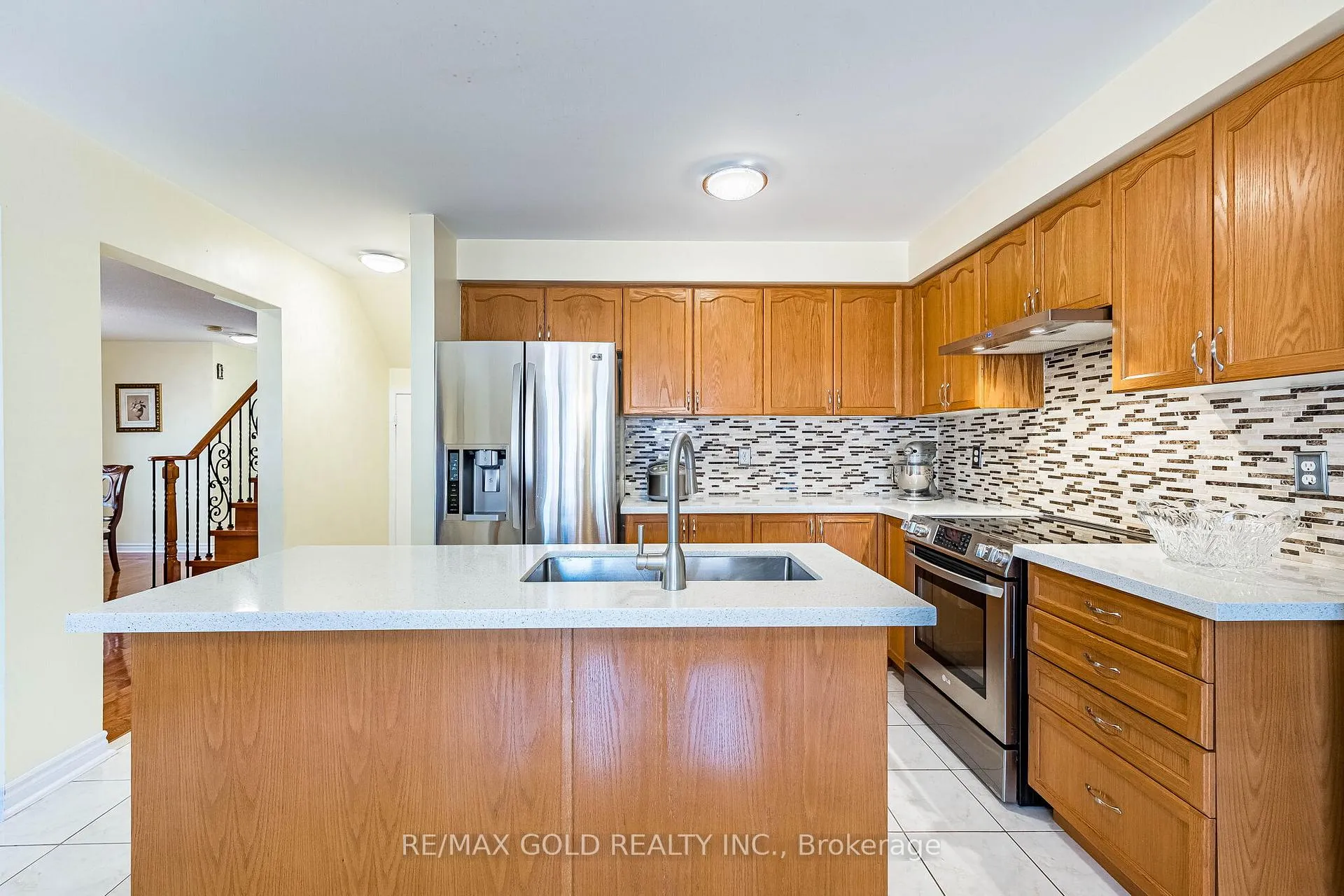 Photo 13 of 46 Mccrimmon Drive, Brampton, Fletcher's Meadow — HOMEH