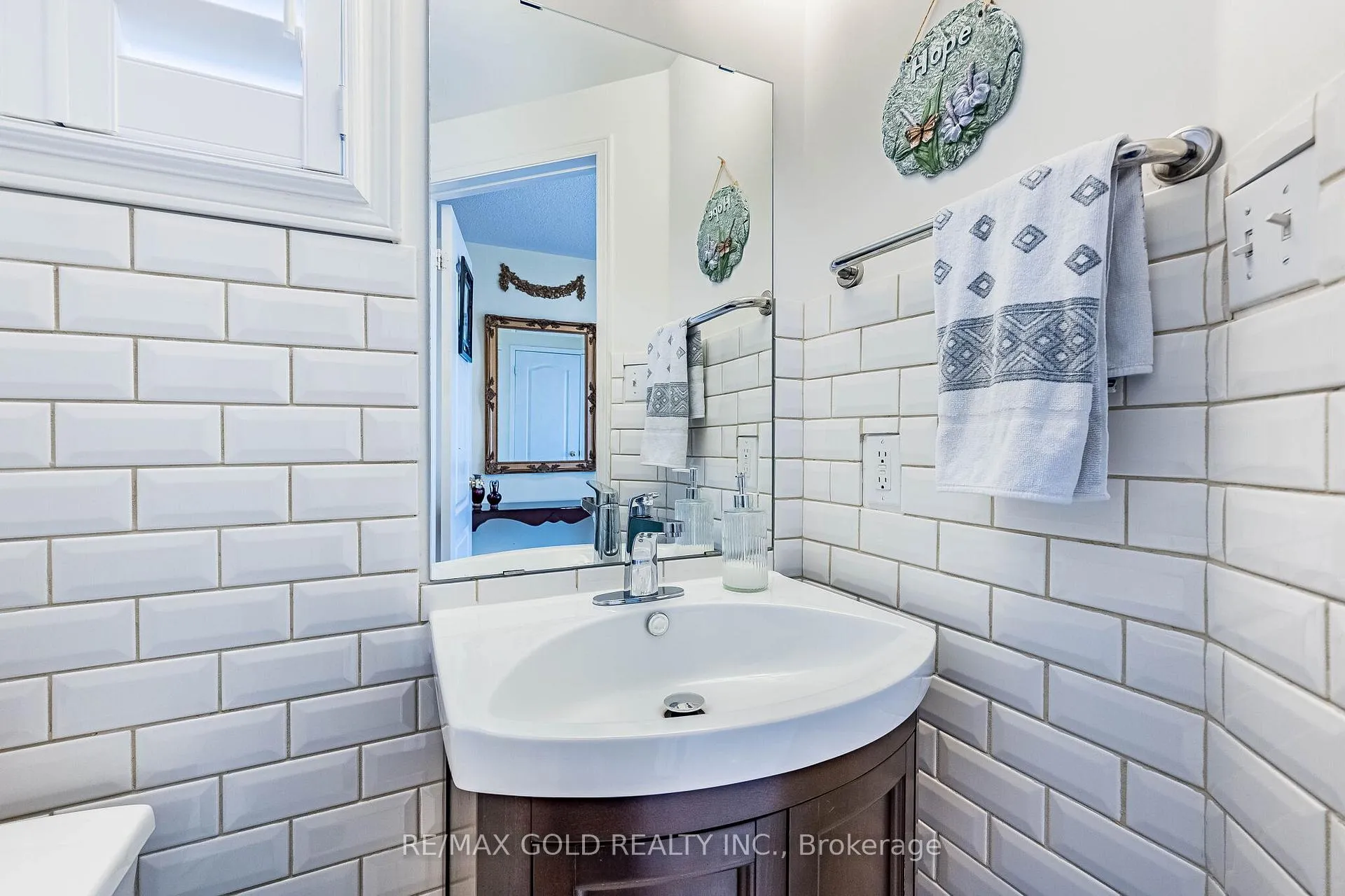Photo 19 of 46 Mccrimmon Drive, Brampton, Fletcher's Meadow — HOMEH