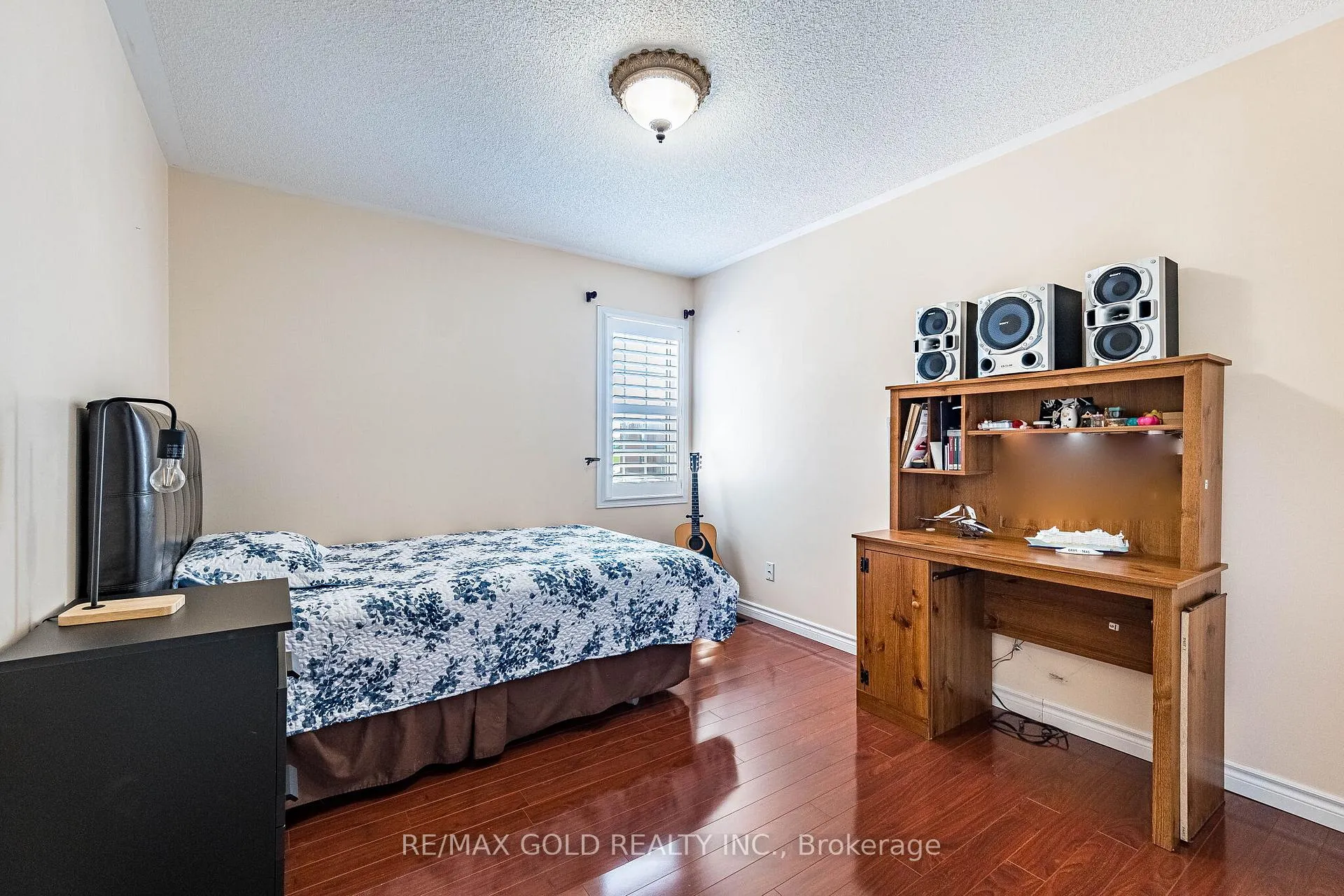 Photo 24 of 46 Mccrimmon Drive, Brampton, Fletcher's Meadow — HOMEH