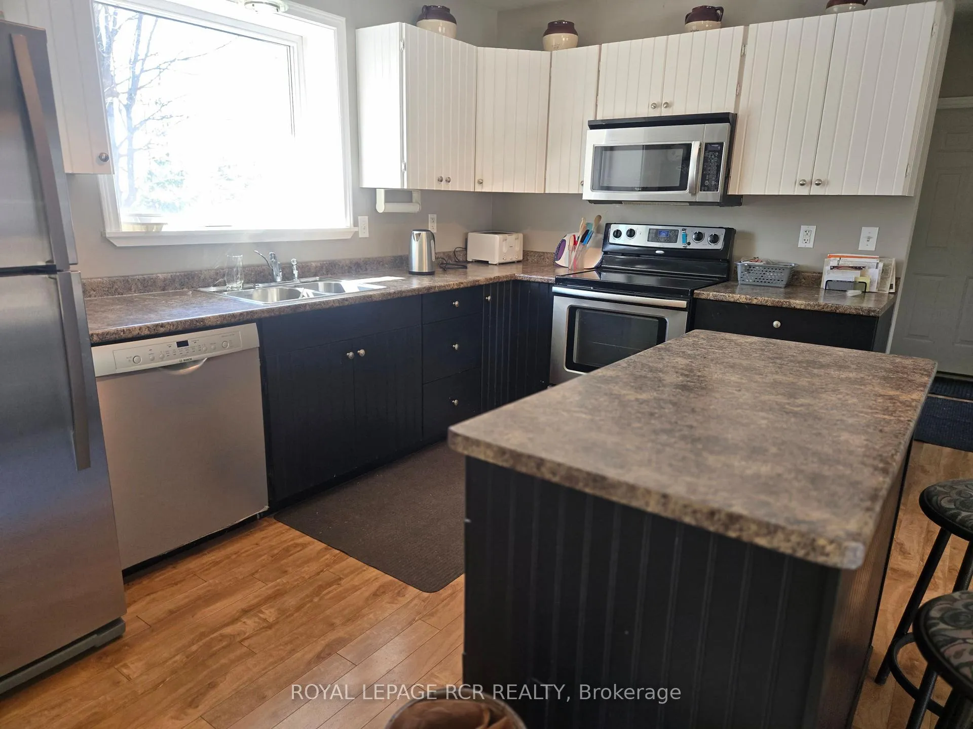 Photo 12 of 775737 10 Highway, Chatsworth — HOMEH