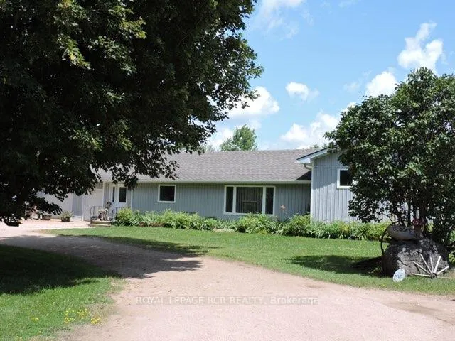 Photo 2 of 775737 10 Highway, Chatsworth — HOMEH