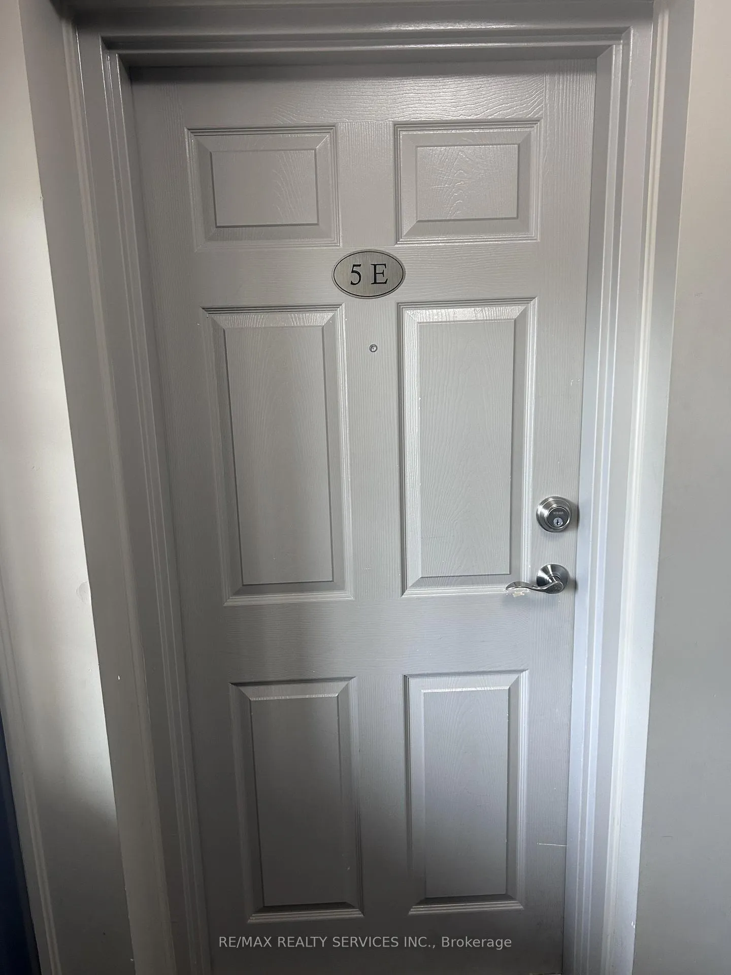 Photo 2 of Unit 5E, 1460 Highland Road, Kitchener, Highland West — HOMEH