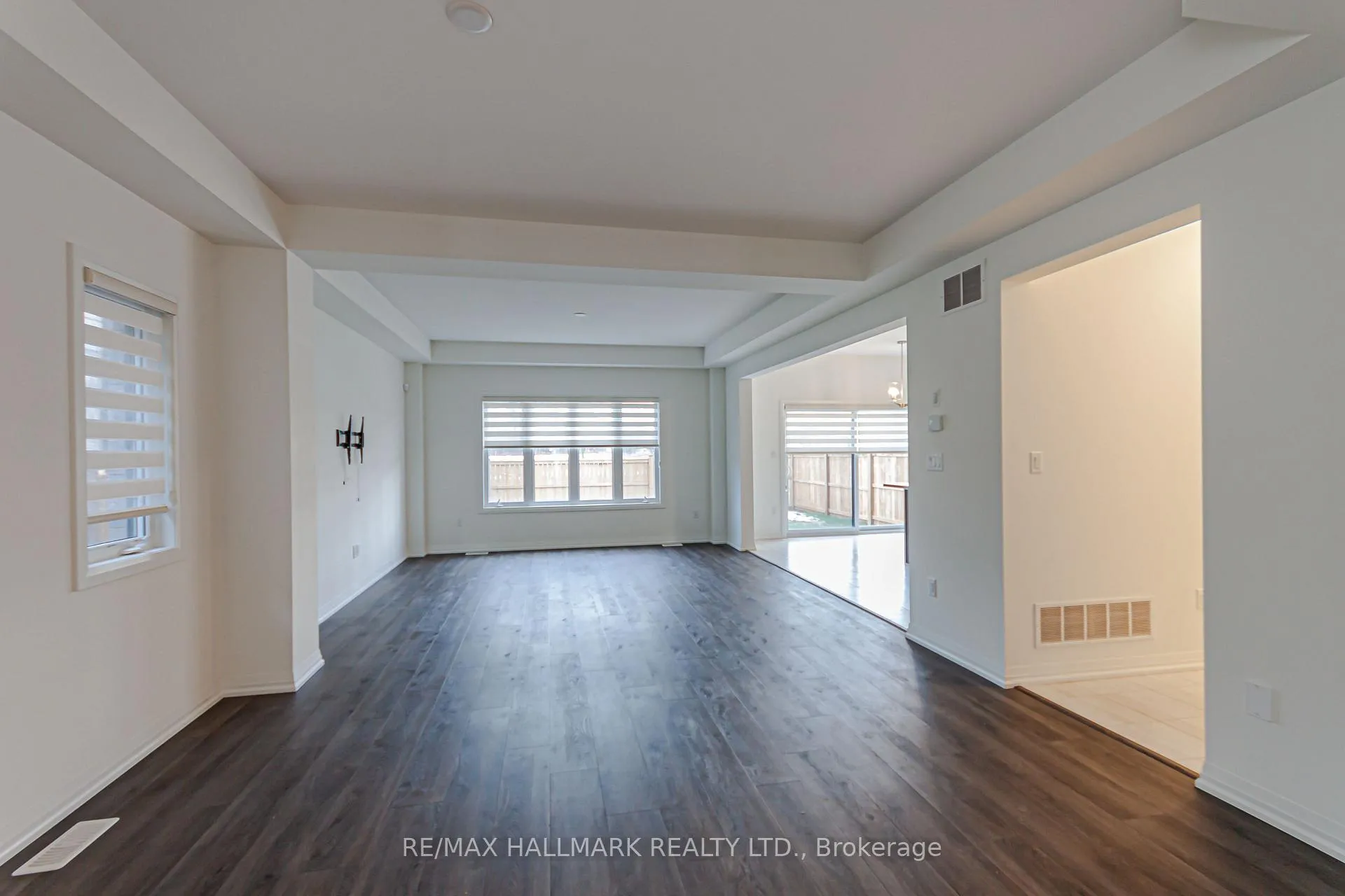 Photo 6 of 58 Marie Street, Pelham, Fonthill — HOMEH