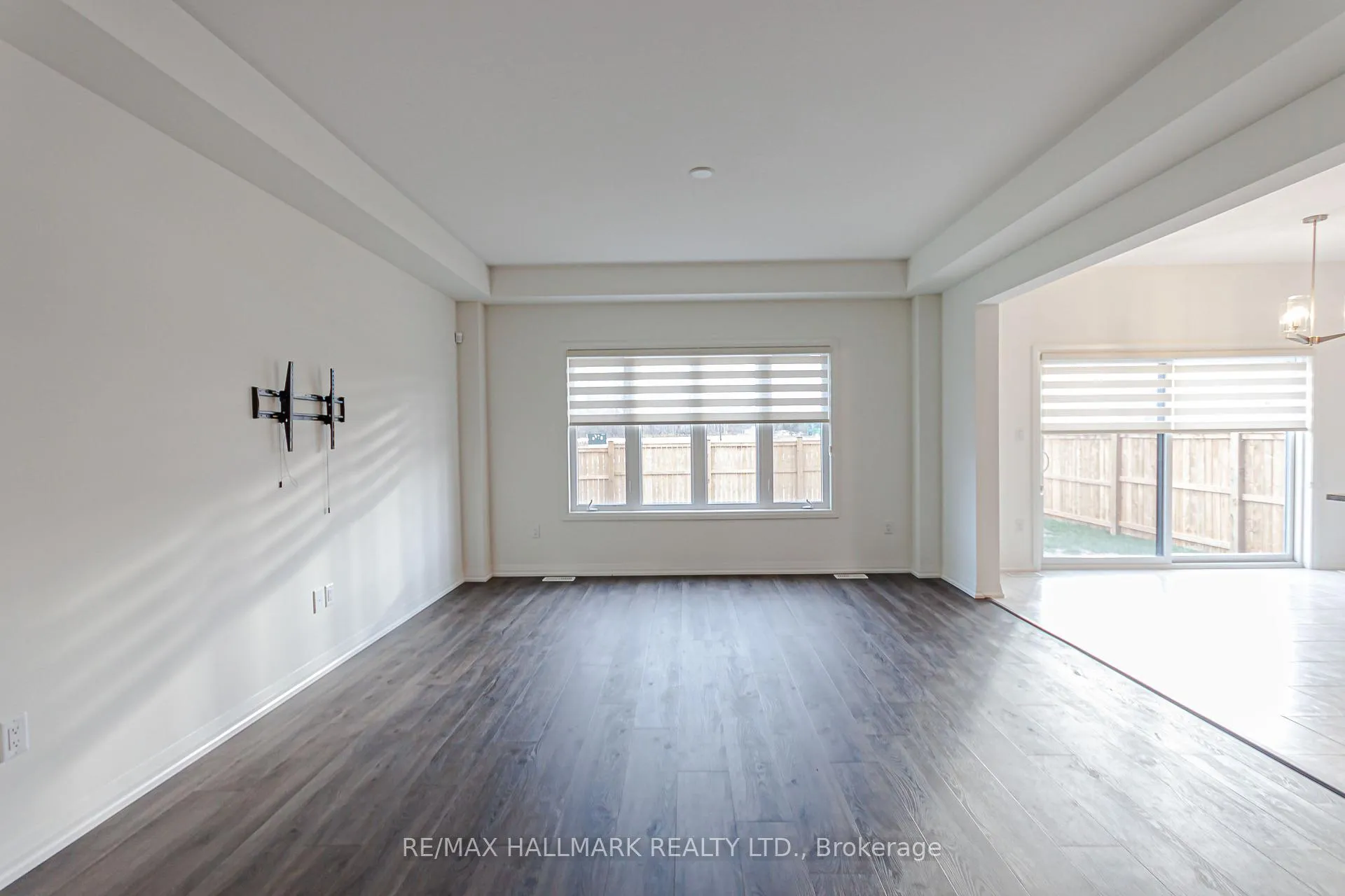 Photo 10 of 58 Marie Street, Pelham, Fonthill — HOMEH