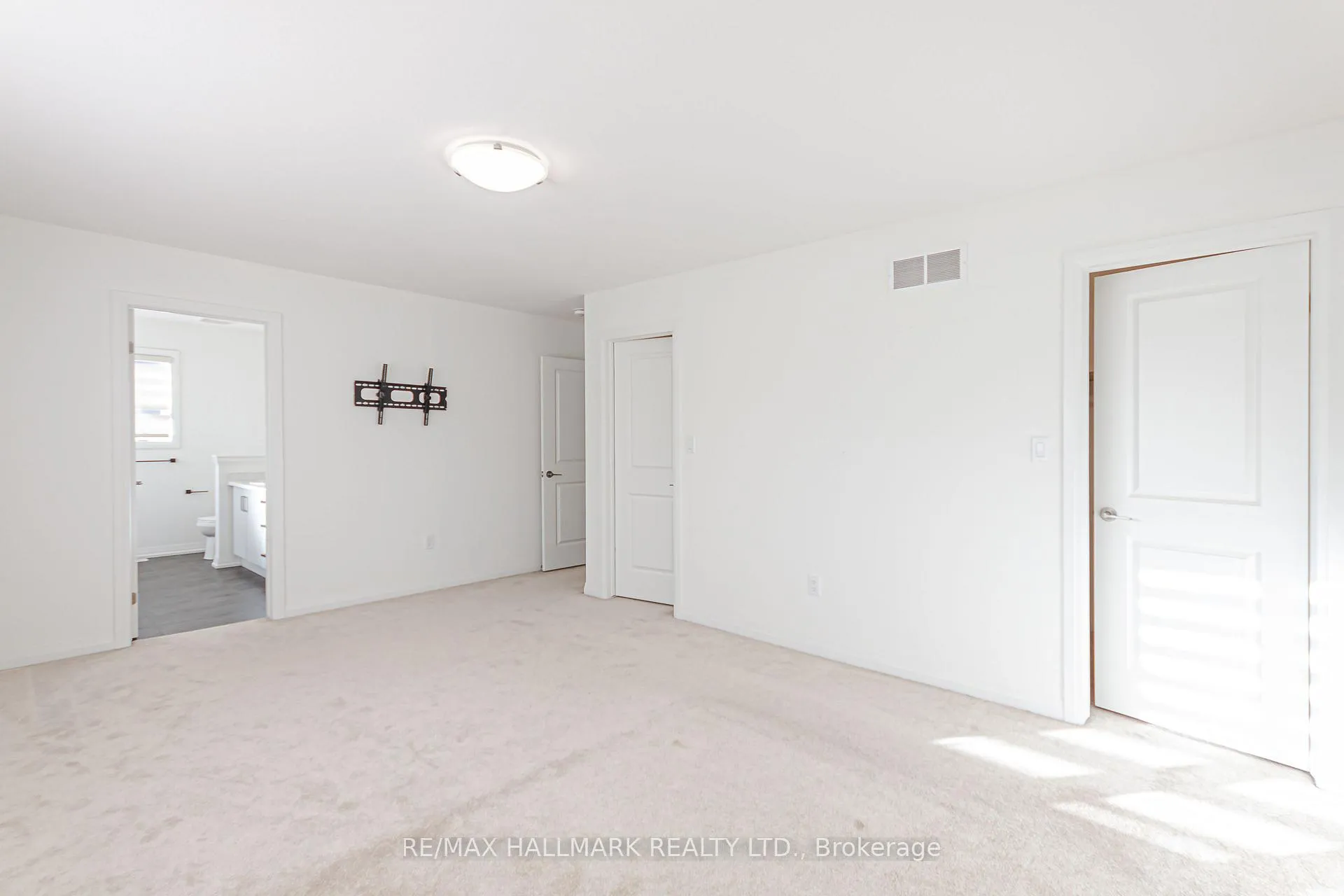 Photo 31 of 58 Marie Street, Pelham, Fonthill — HOMEH