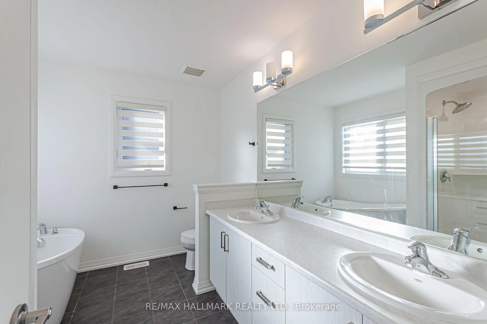 Photo 35 of 58 Marie Street, Pelham, Fonthill — HOMEH