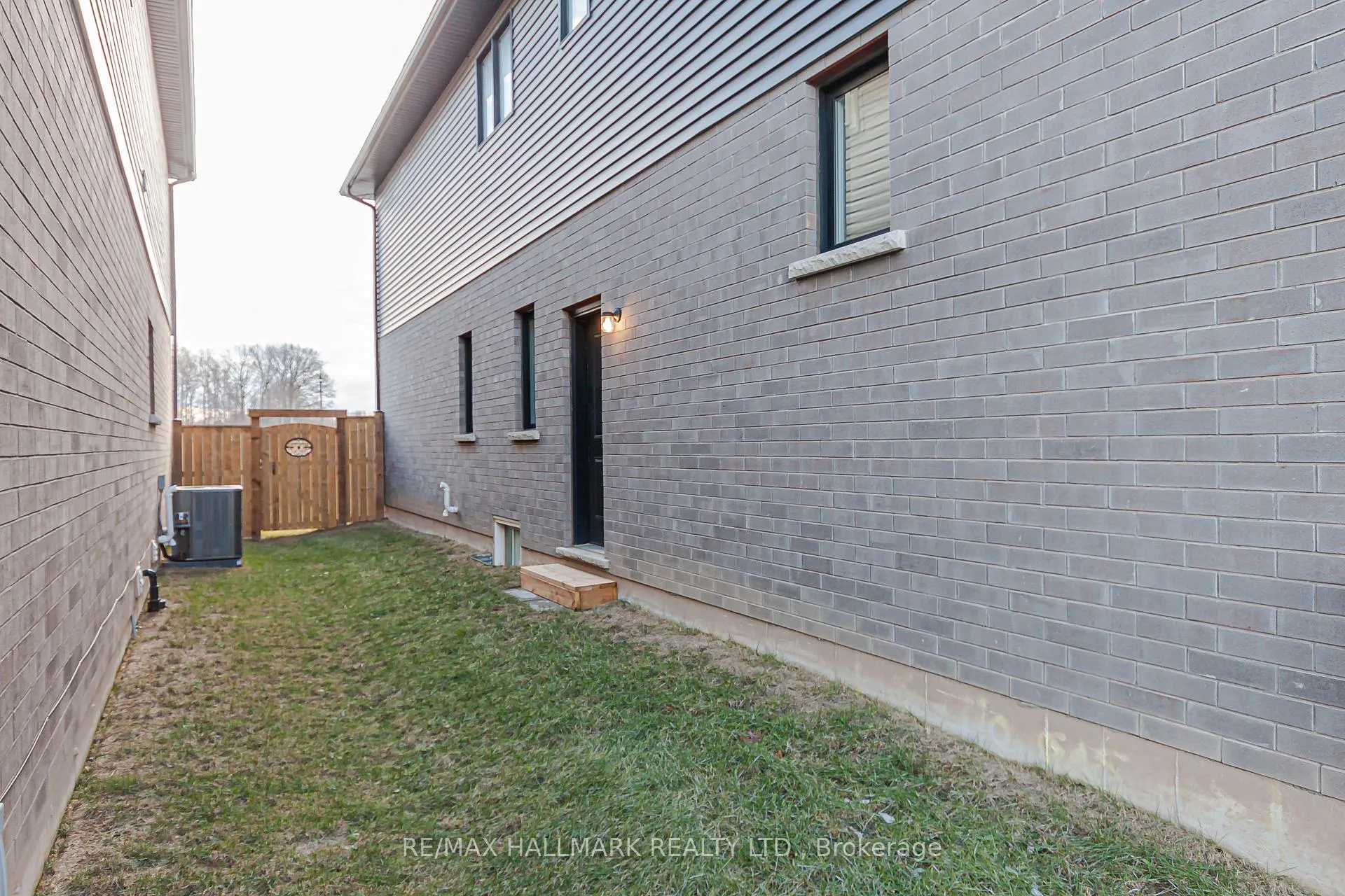 Photo 39 of 58 Marie Street, Pelham, Fonthill — HOMEH