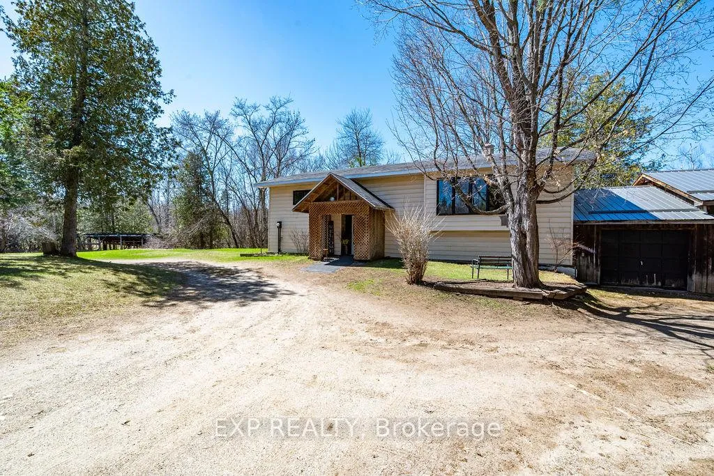 Photo 2 of 554 Mill Street, Greater Madawaska — HOMEH