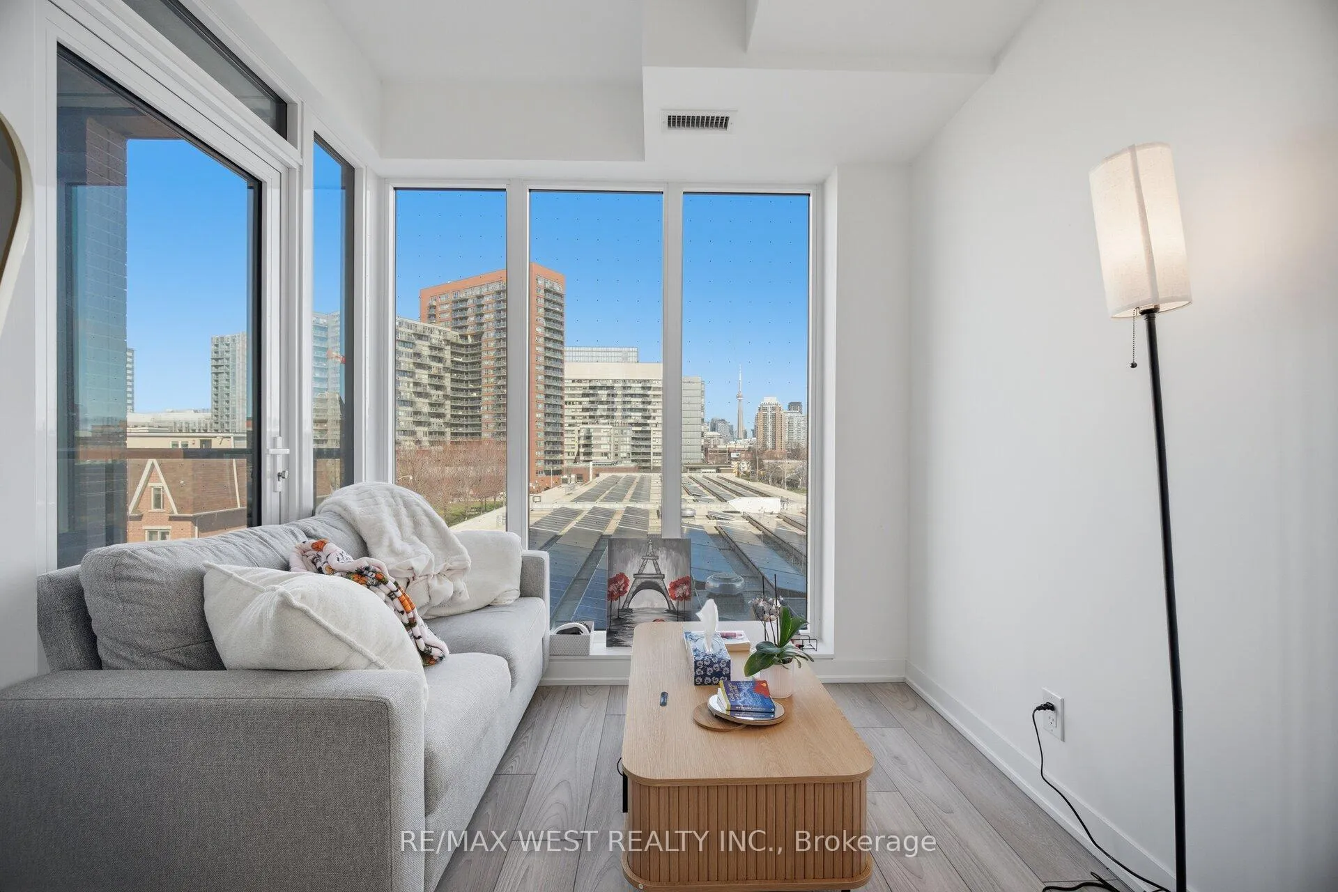 Photo 23 of Unit 312, 285 Dufferin Street, Toronto, South Parkdale — HOMEH