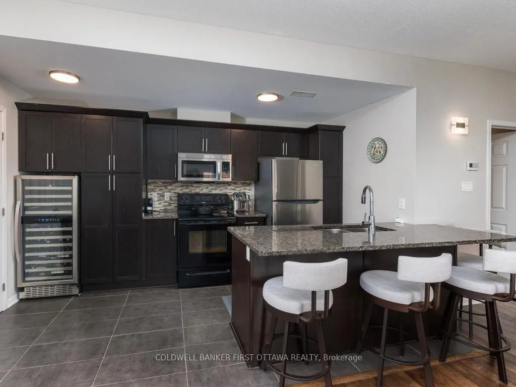 Photo 6 of Unit E, 100 Artesa Private, Ottawa, Kanata - Emerald Meadows/Trailwest — HOMEH