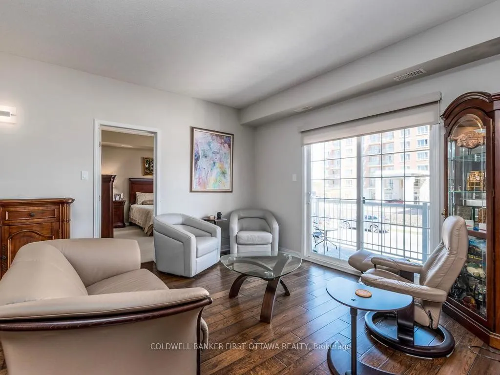 Photo 11 of Unit E, 100 Artesa Private, Ottawa, Kanata - Emerald Meadows/Trailwest — HOMEH